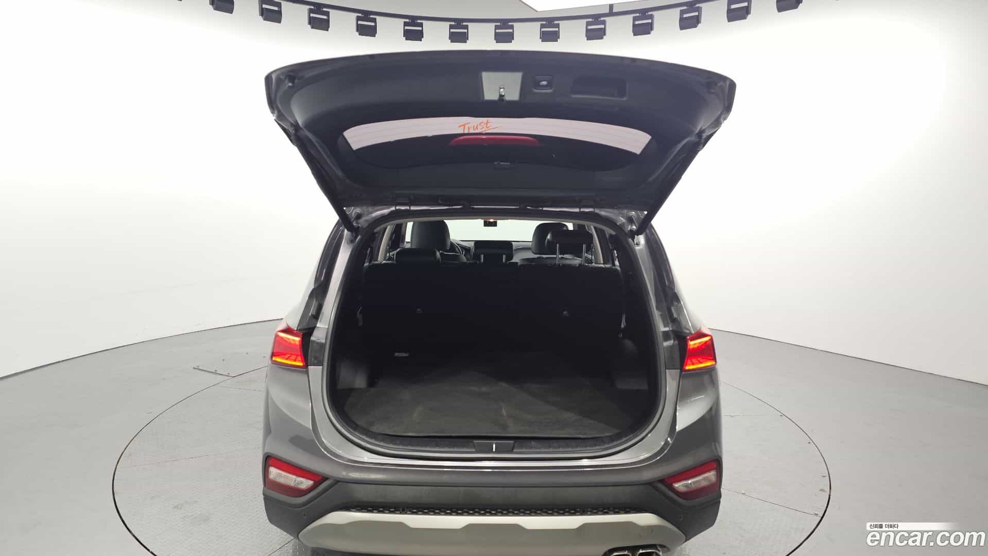 Santafe Hyundai 2019.1-OPTION-024