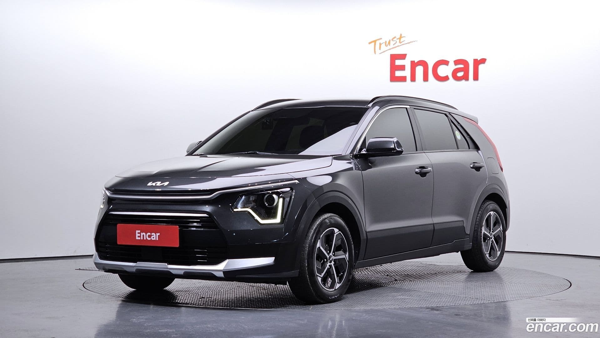 Main__Slider__Photo:Niro Kia 2022.3-0
