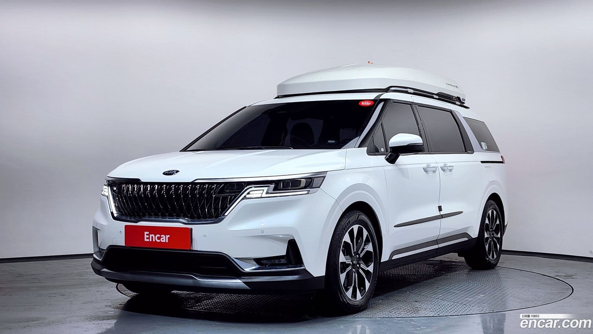 Main__Slider__Photo:Canival Kia 2020.10-0