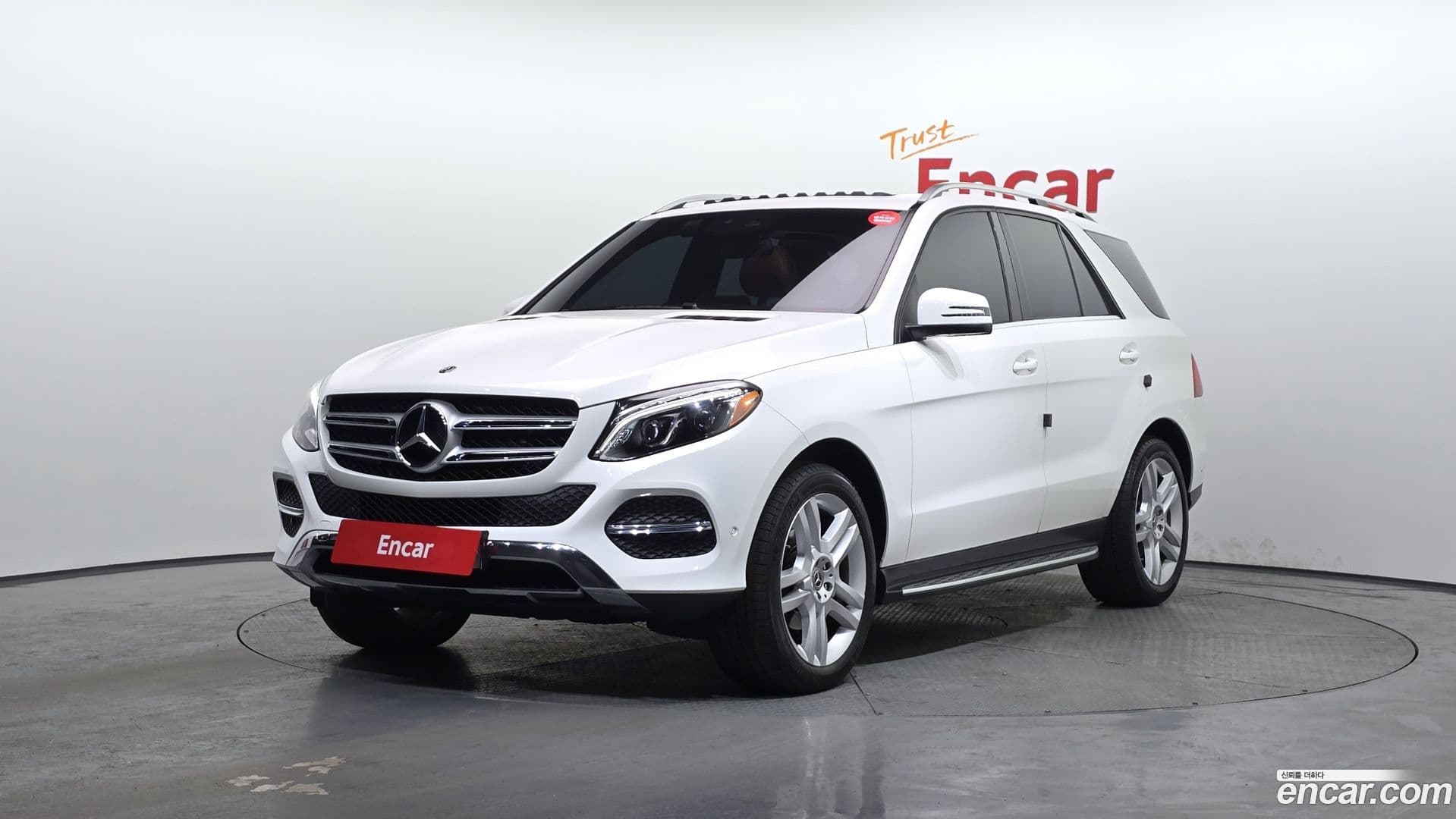 Main__Slider__Photo:GLE-Class Mercedes-Benz 2018.8-0