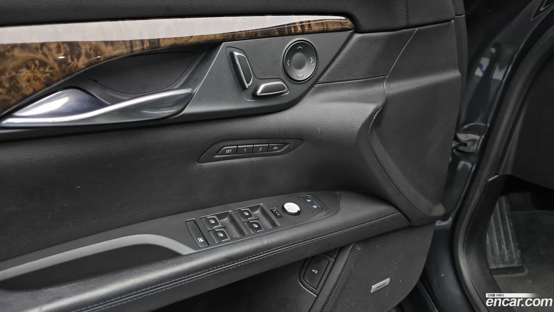 CT6 Cadillac 2016.9-OPTION-021