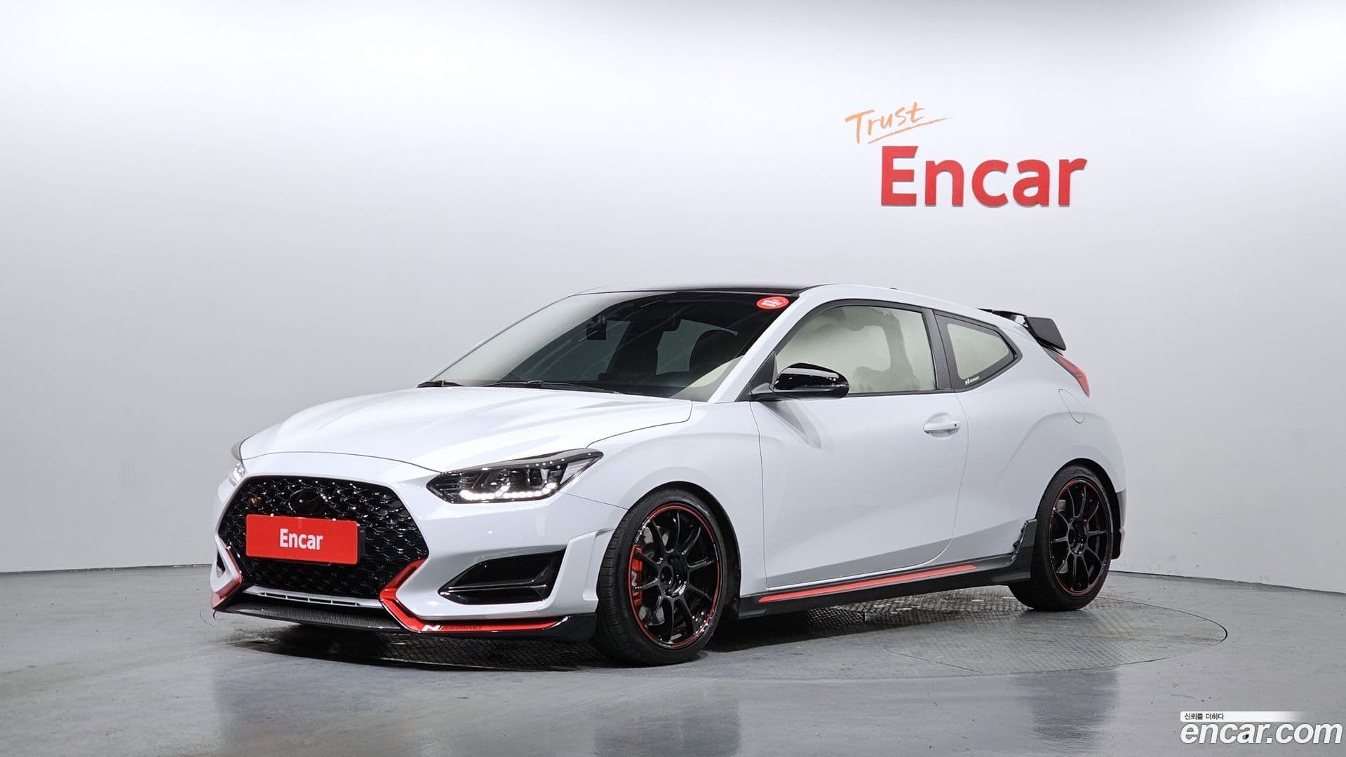 Main__Slider__Photo:Veloster Hyundai 2020.6-0