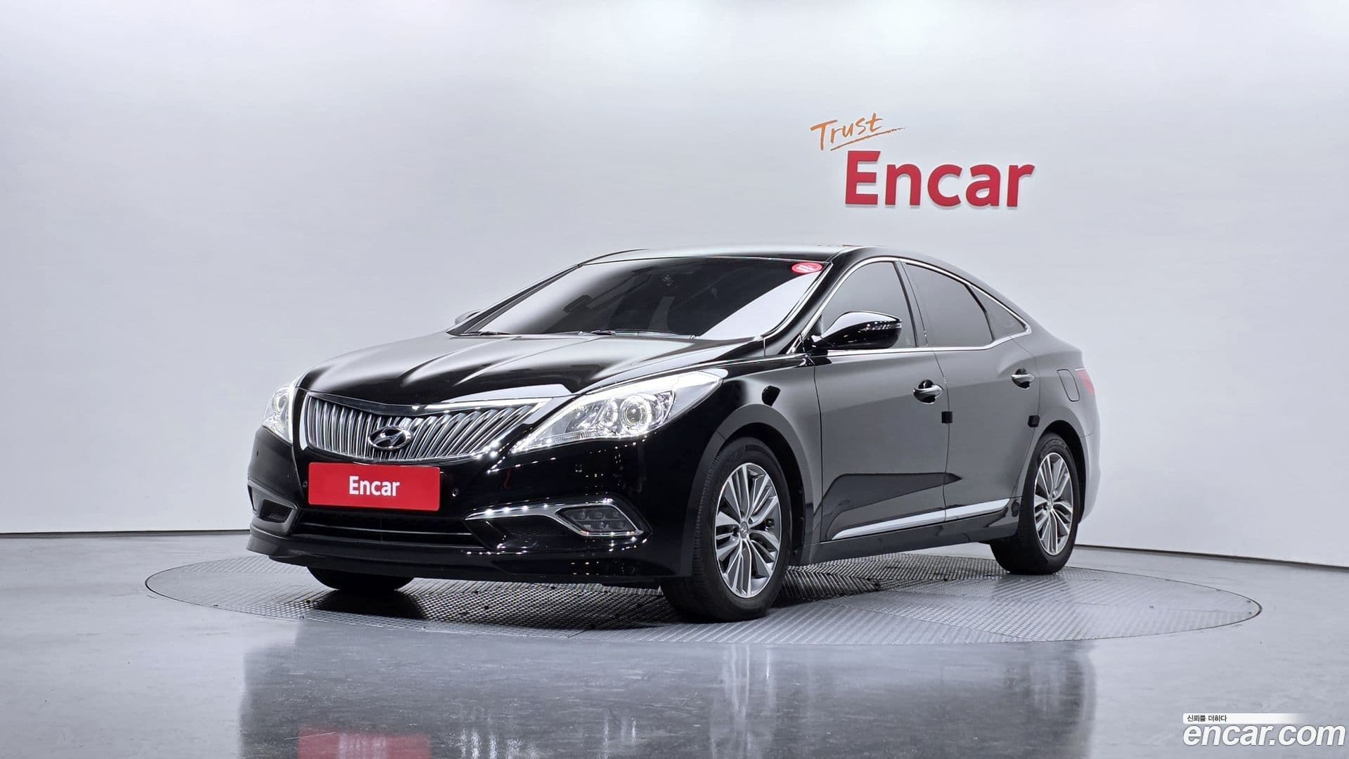 Main__Slider__Photo:Grandeur Hyundai 2016.8-0