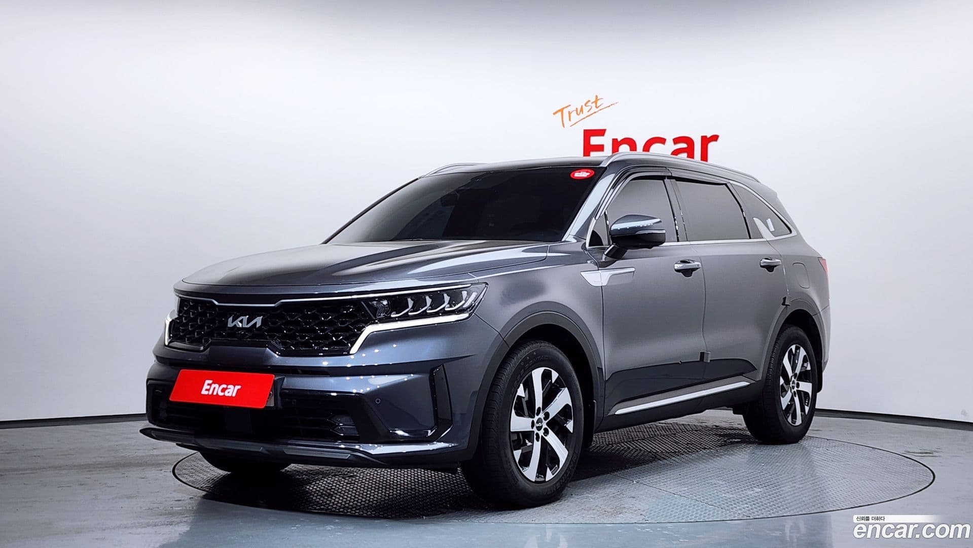 Main__Slider__Photo:Sorento Kia 2021.6-0