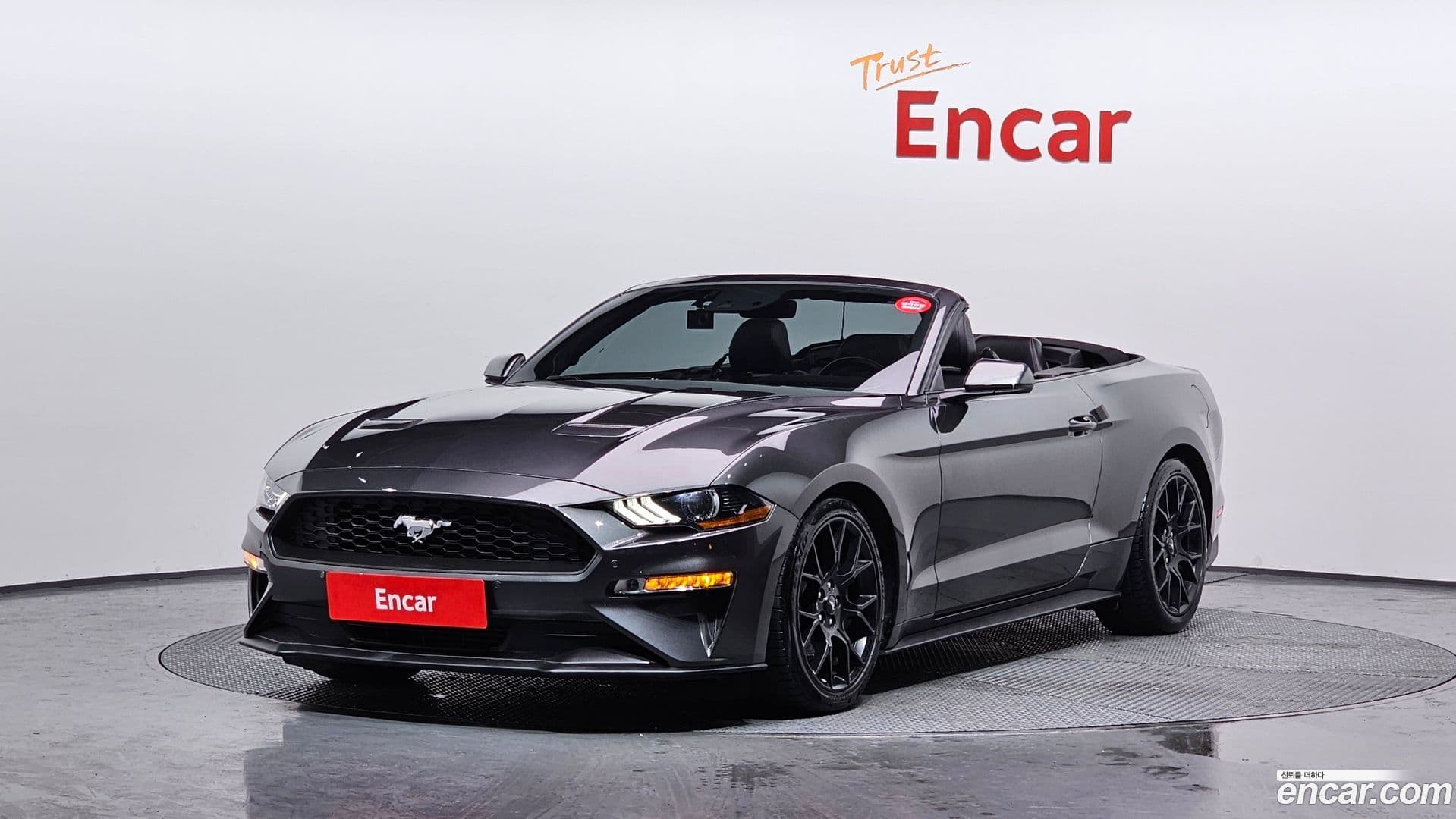 Main__Slider__Photo:Mustang Ford 2018.8-0