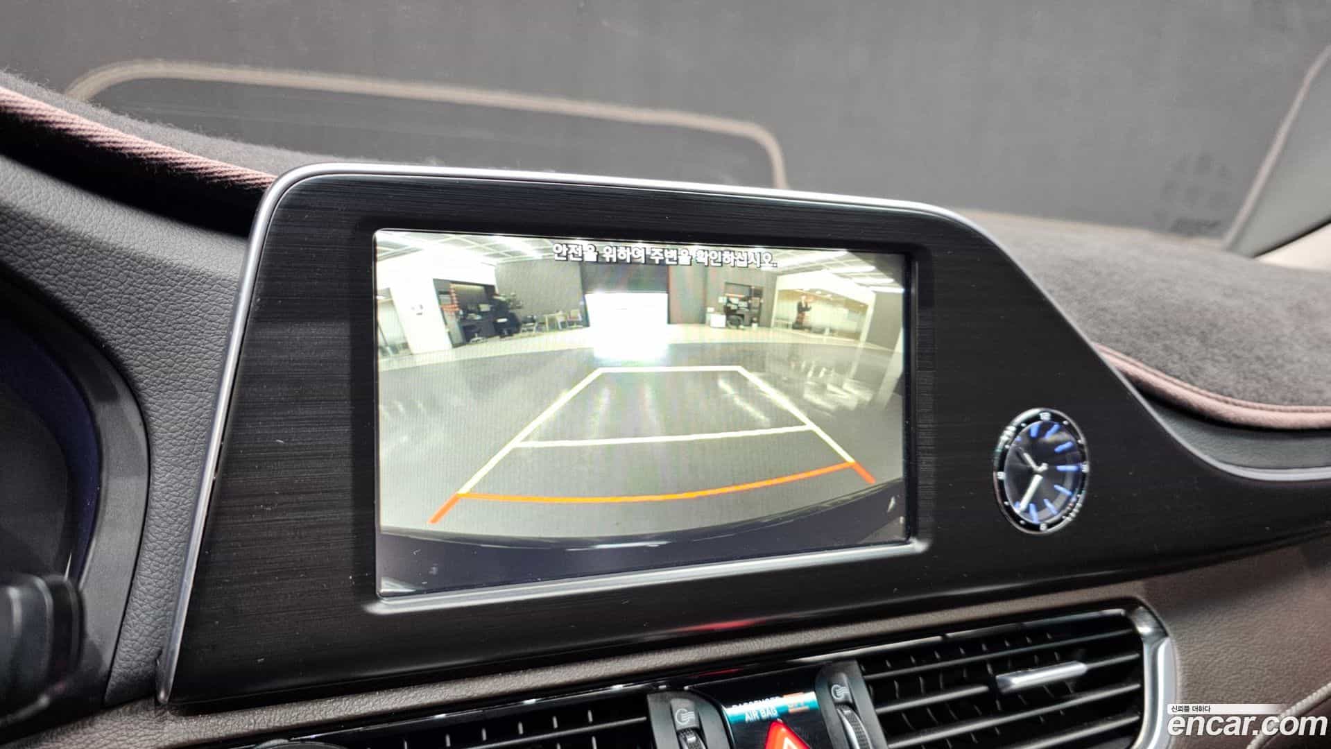 Grandeur Hyundai 2018.9-OPTION-020