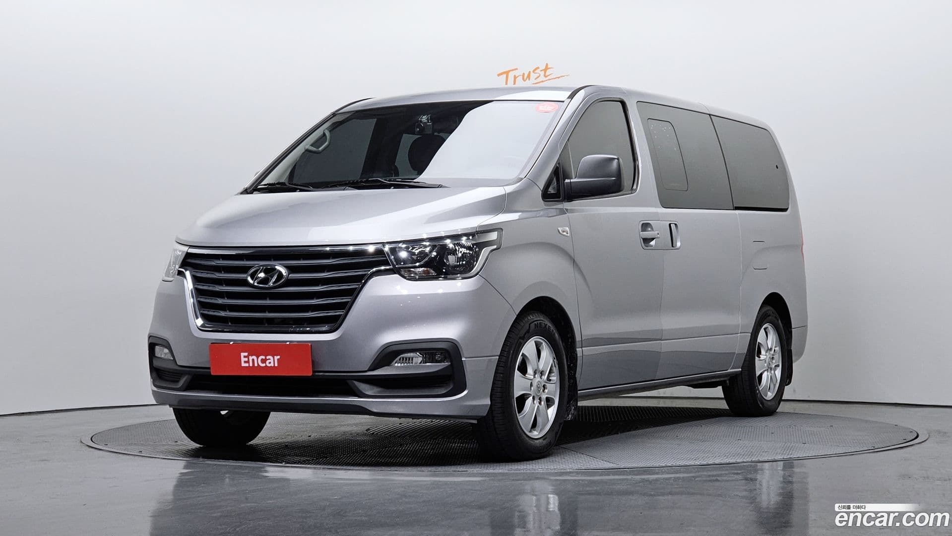 Main__Slider__Photo:Starex Hyundai 2019.3-0