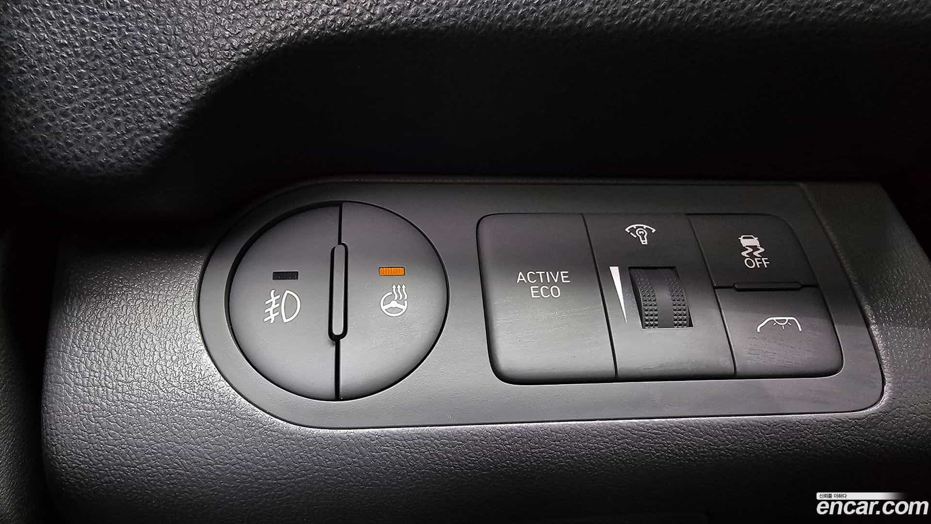 Starex Hyundai 2019.3-OPTION-021