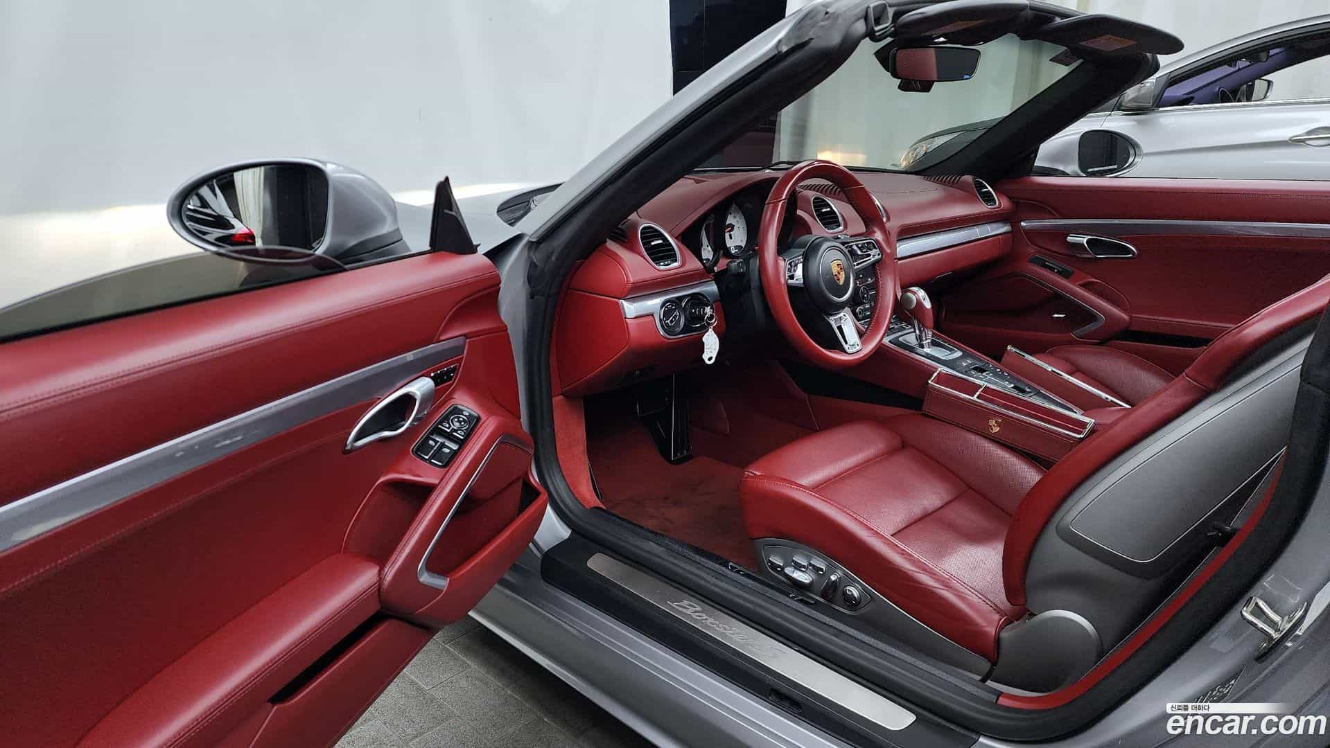 718 Porsche 2016.8-INNER-010