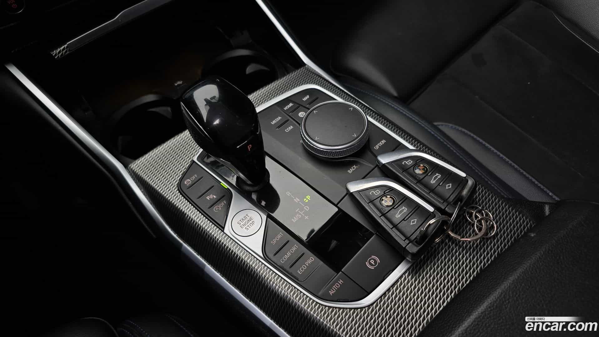 3-Series BMW 2021.0-INNER-009