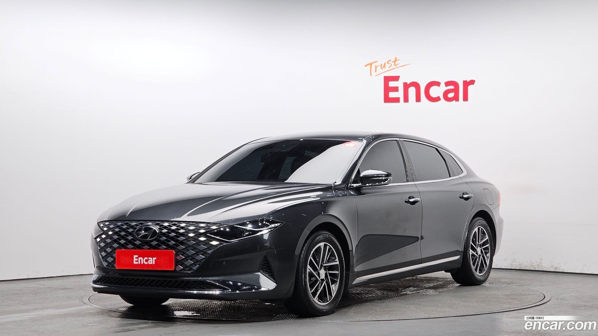 Main__Slider__Photo:Grandeur Hyundai 2022.0-0