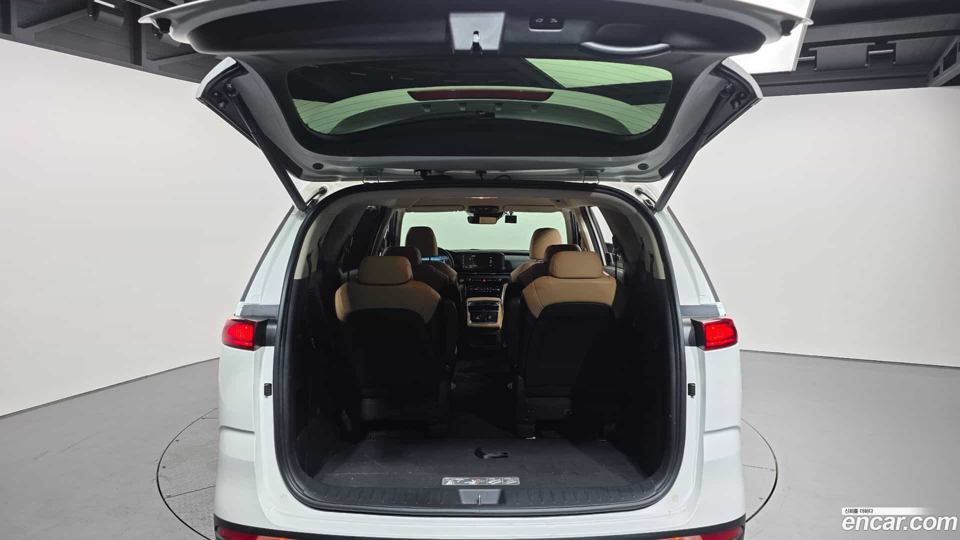 Canival Kia 2021.2-OPTION-024