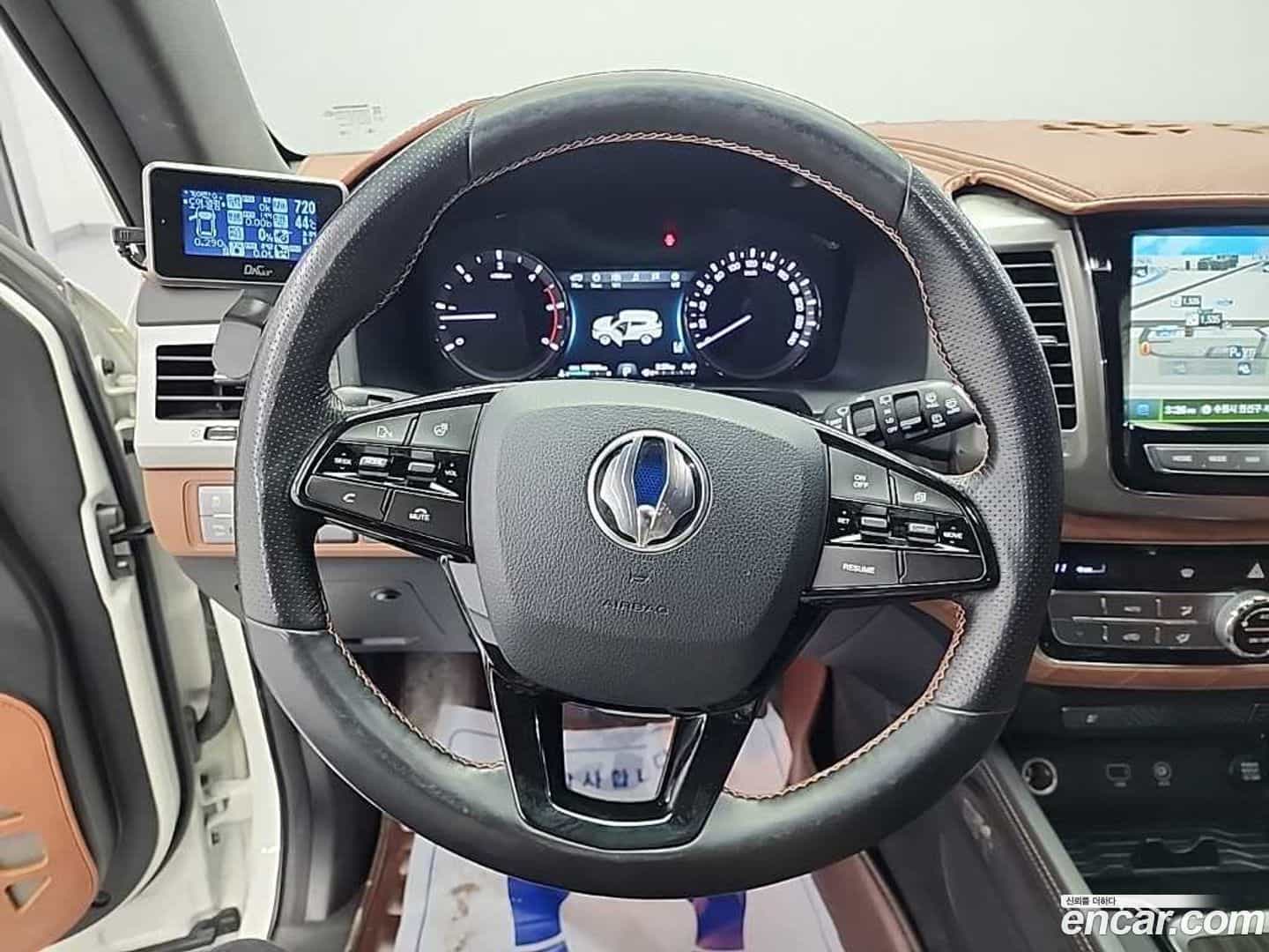 Rexton KG Mobility 2018.0-INNER-009