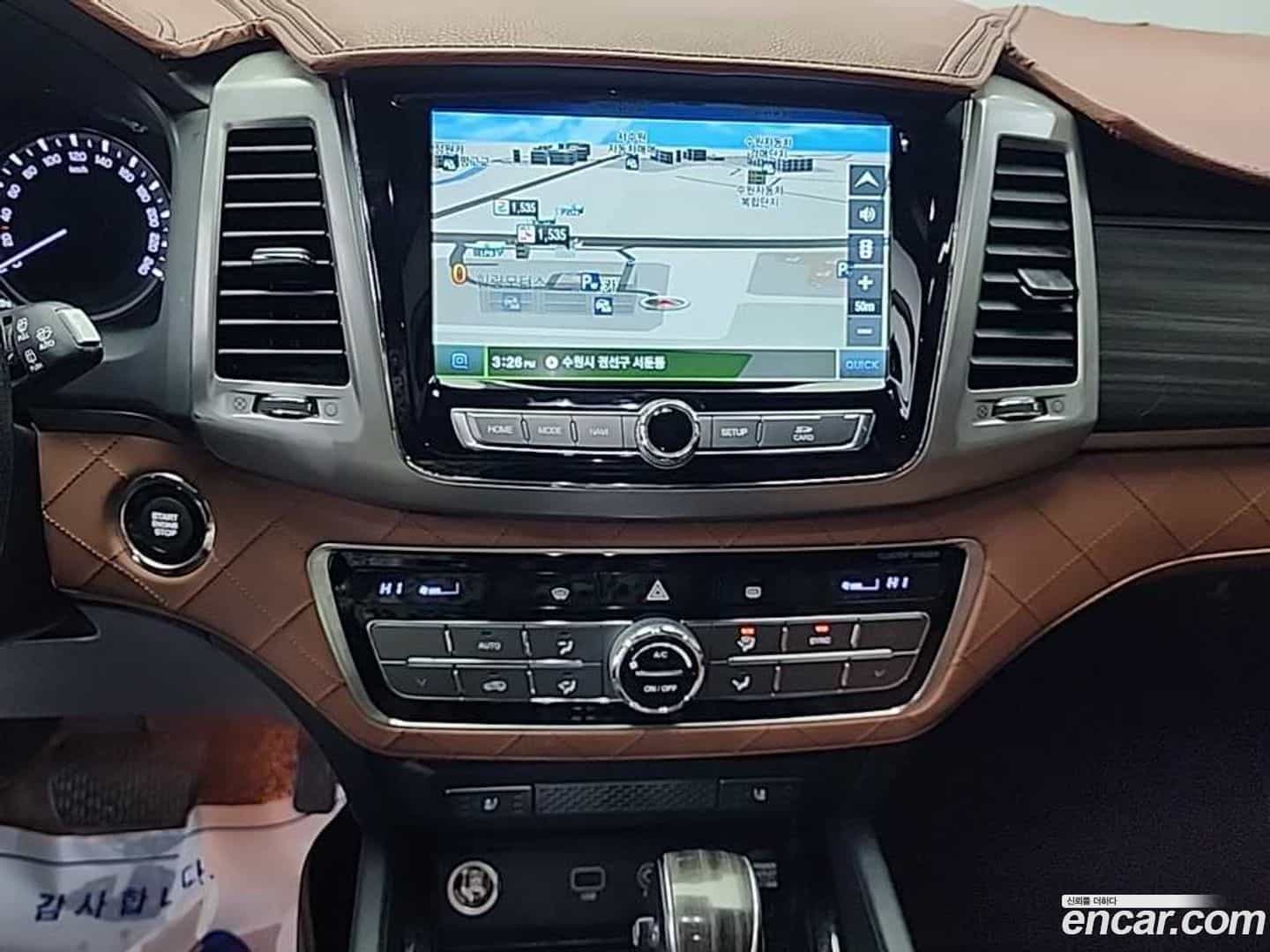 Rexton KG Mobility 2018.0-INNER-010