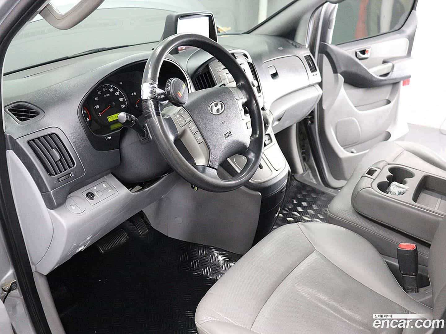 Starex Hyundai 2014.0-OPTION-019