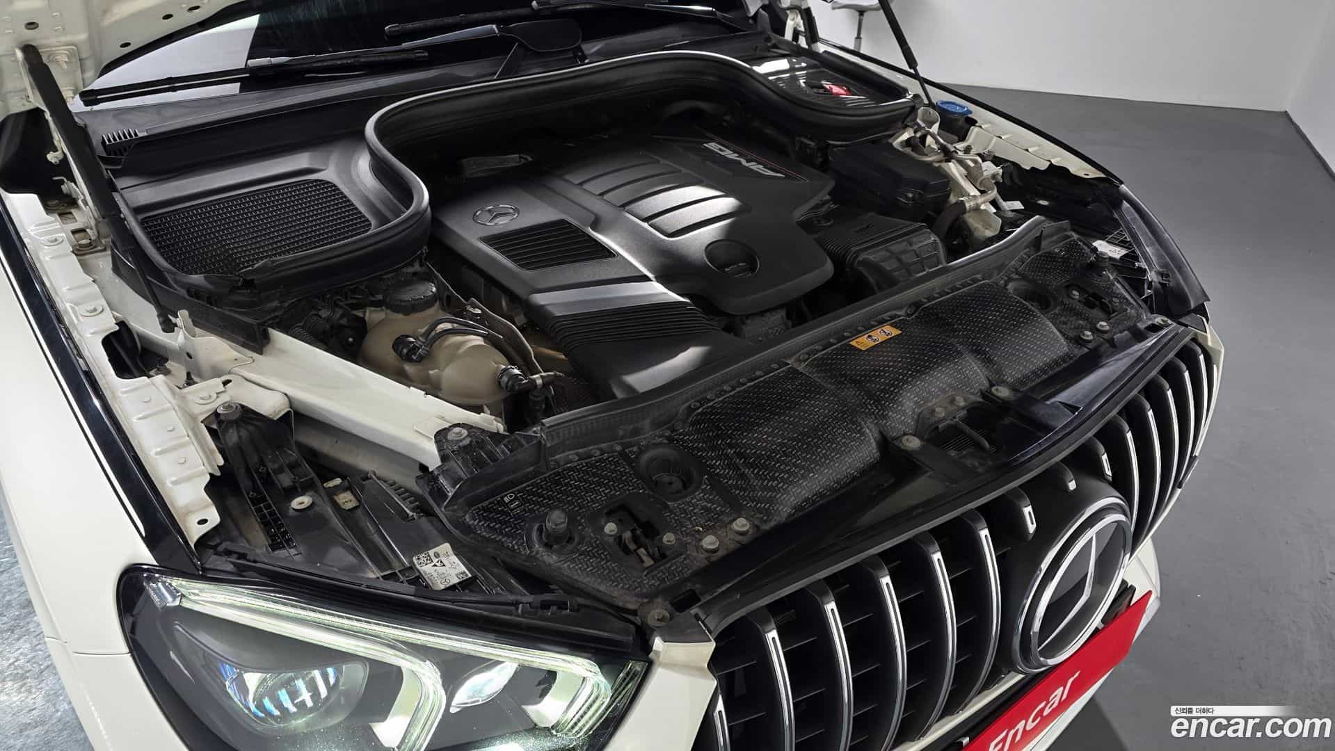 GLE-Class Mercedes-Benz 2022.2-INNER-006
