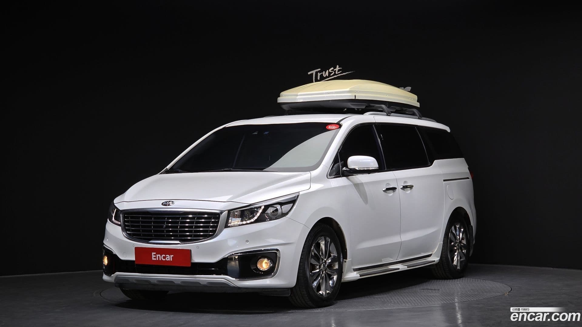 Main__Slider__Photo:Canival Kia 2016.3-0