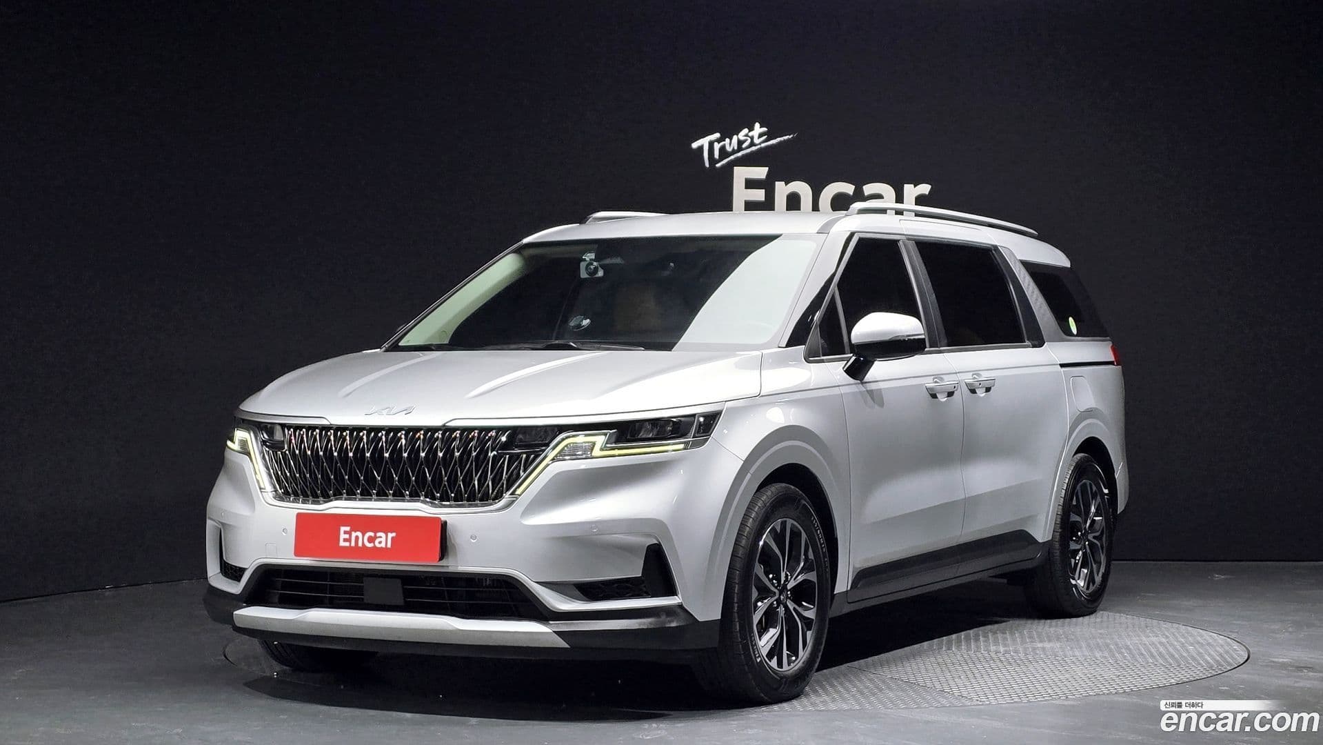 Main__Slider__Photo:Canival Kia 2021.2-0