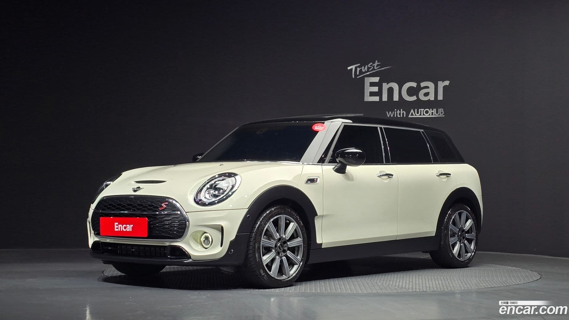Main__Slider__Photo:Clubman Mini 2020.0-0