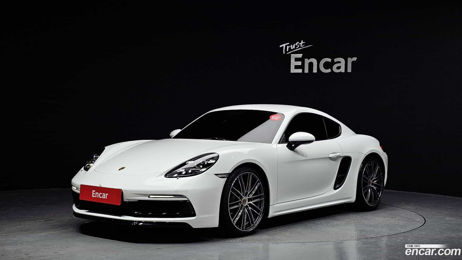 718 Porsche 2020.11-OUTER-001