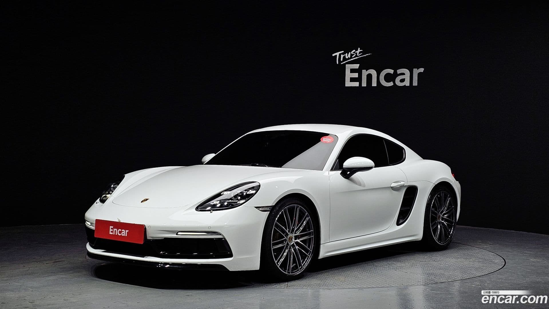 Main__Slider__Photo:718 Porsche 2020.11-0