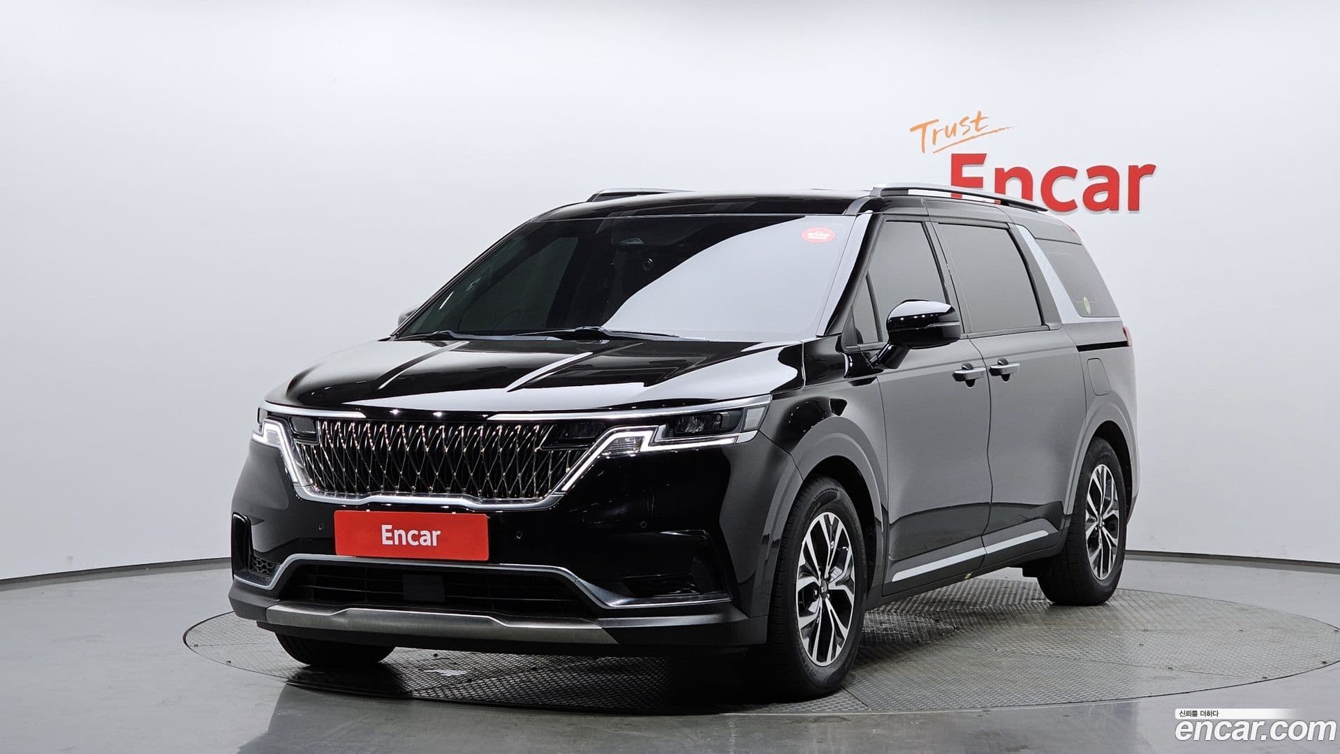 Main__Slider__Photo:Canival Kia 2021.0-0