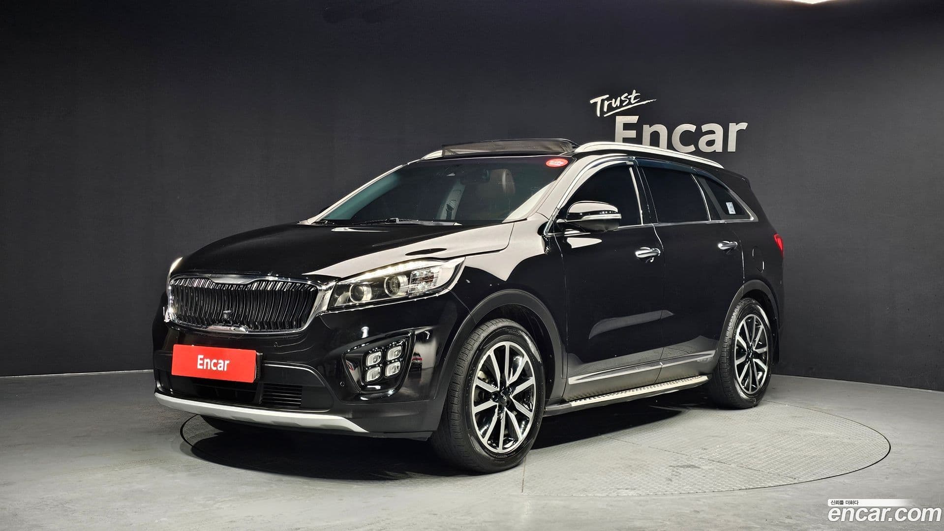 Main__Slider__Photo:Sorento Kia 2015.8-0