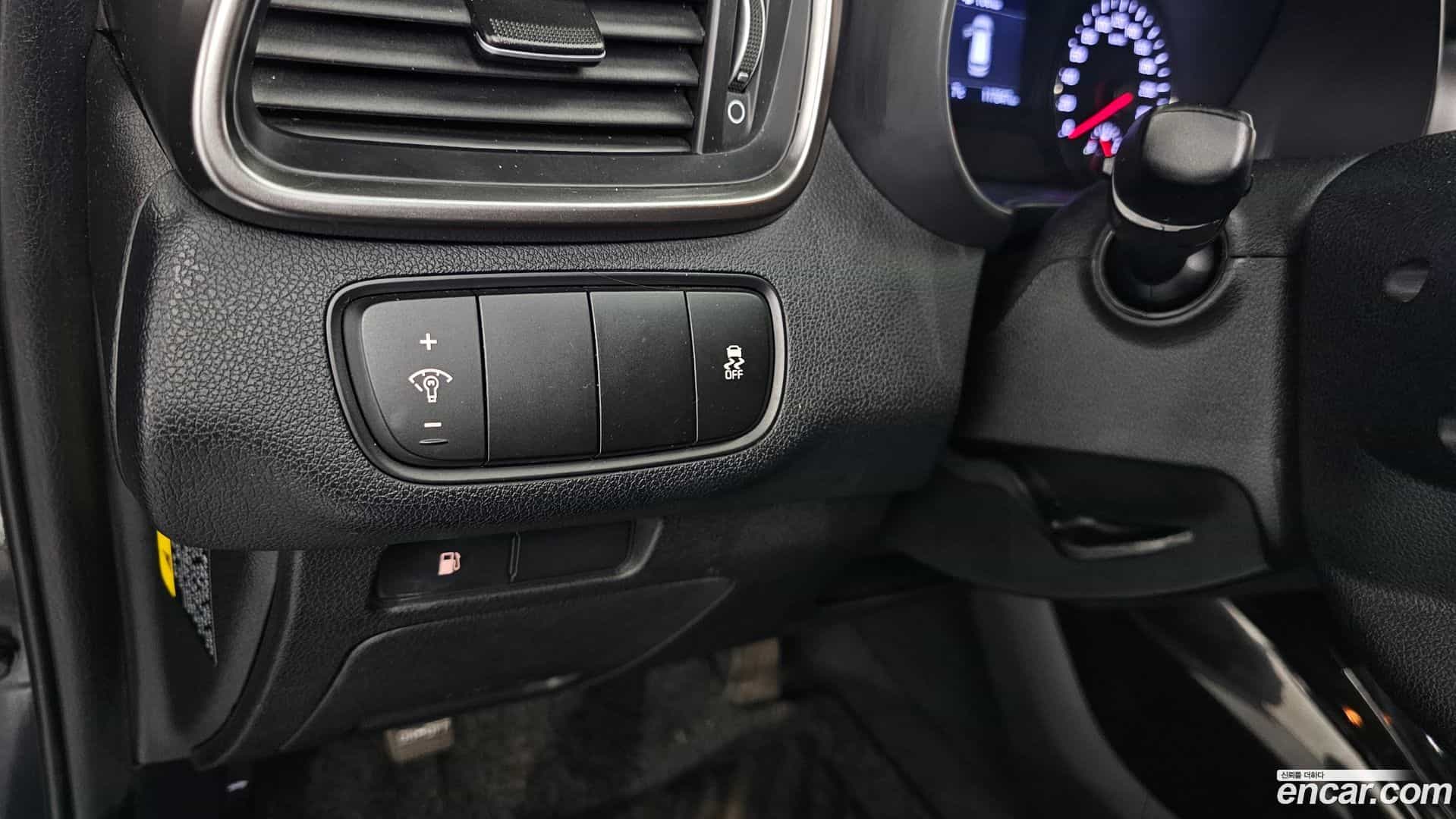 Sorento Kia 2018.1-OPTION-021