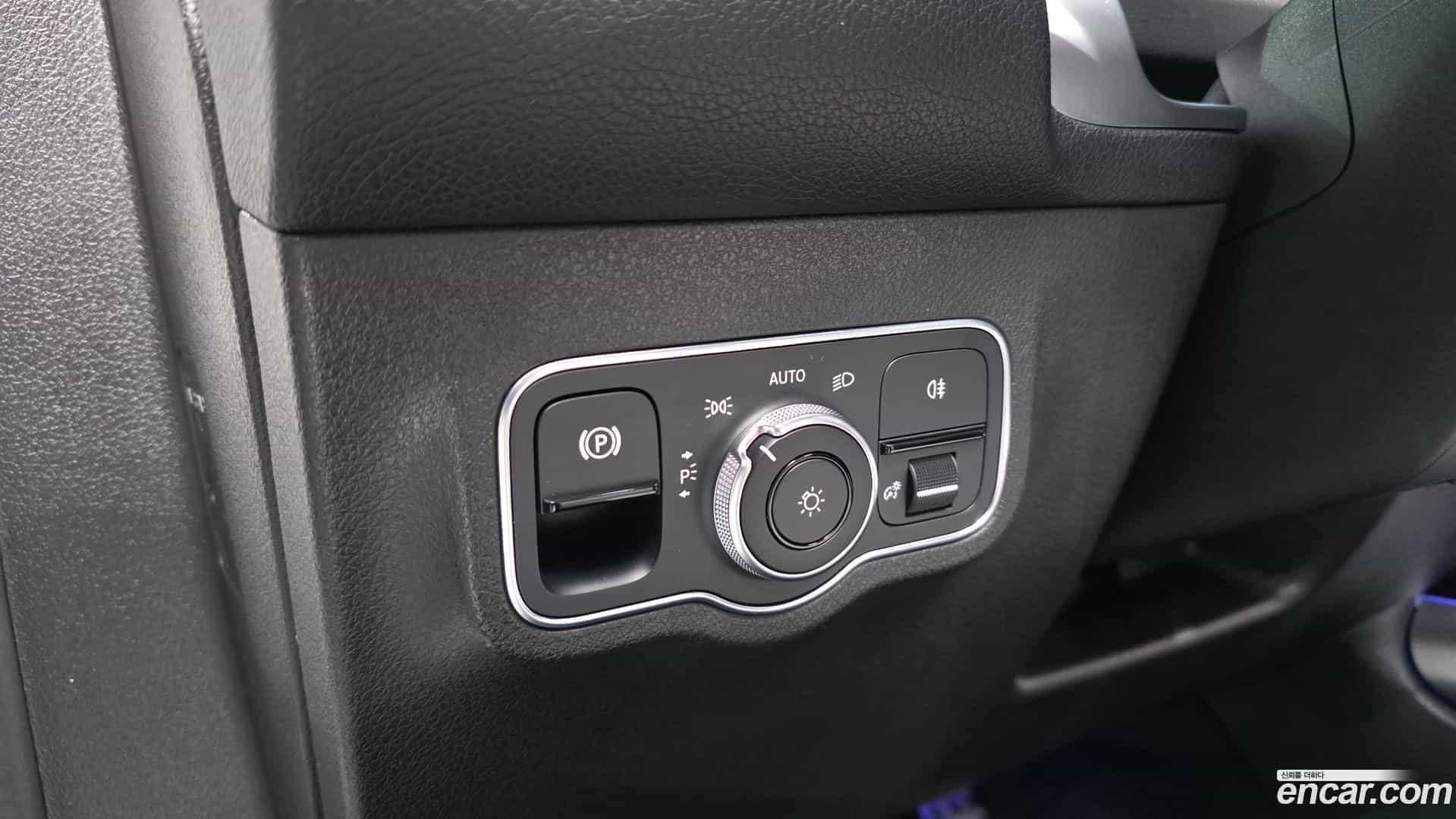 GLB-Class Mercedes-Benz 2021.3-OPTION-022