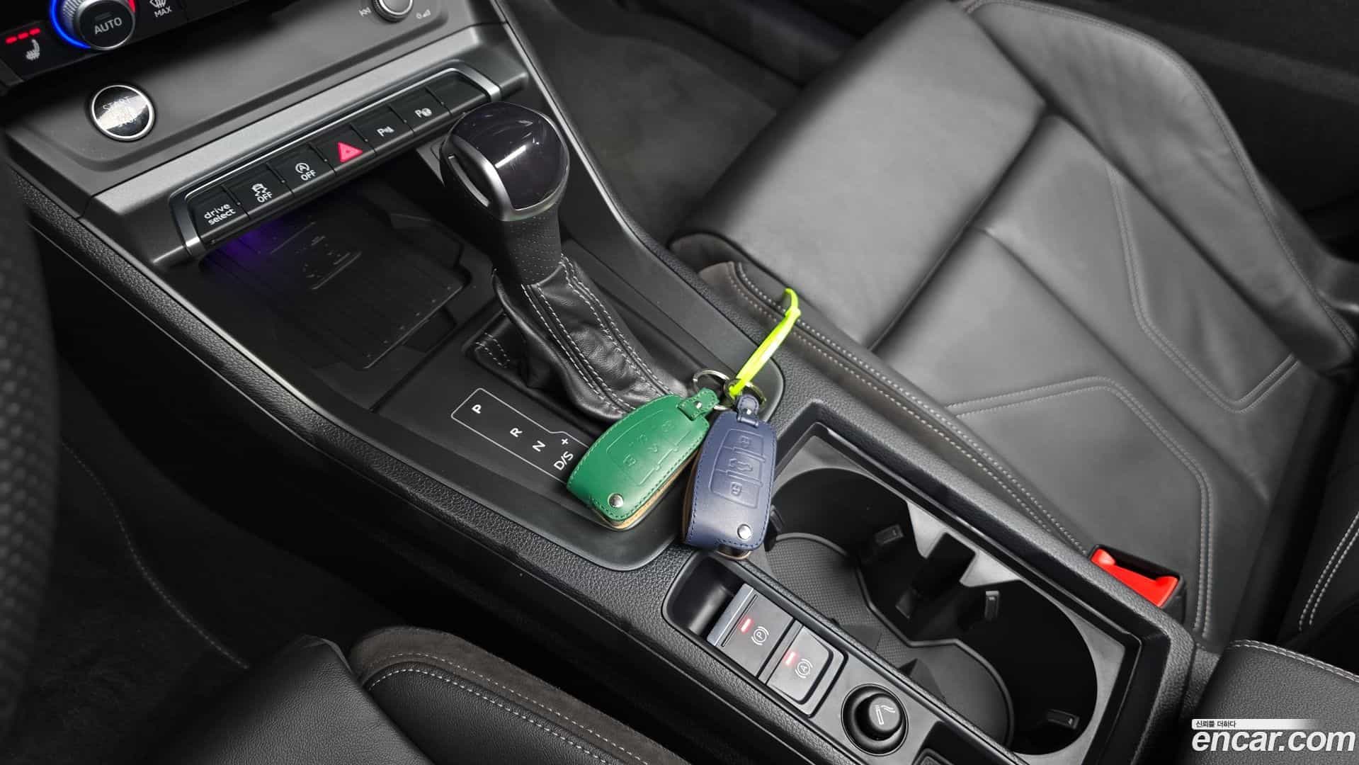 Q3 Audi 2023.0-INNER-009