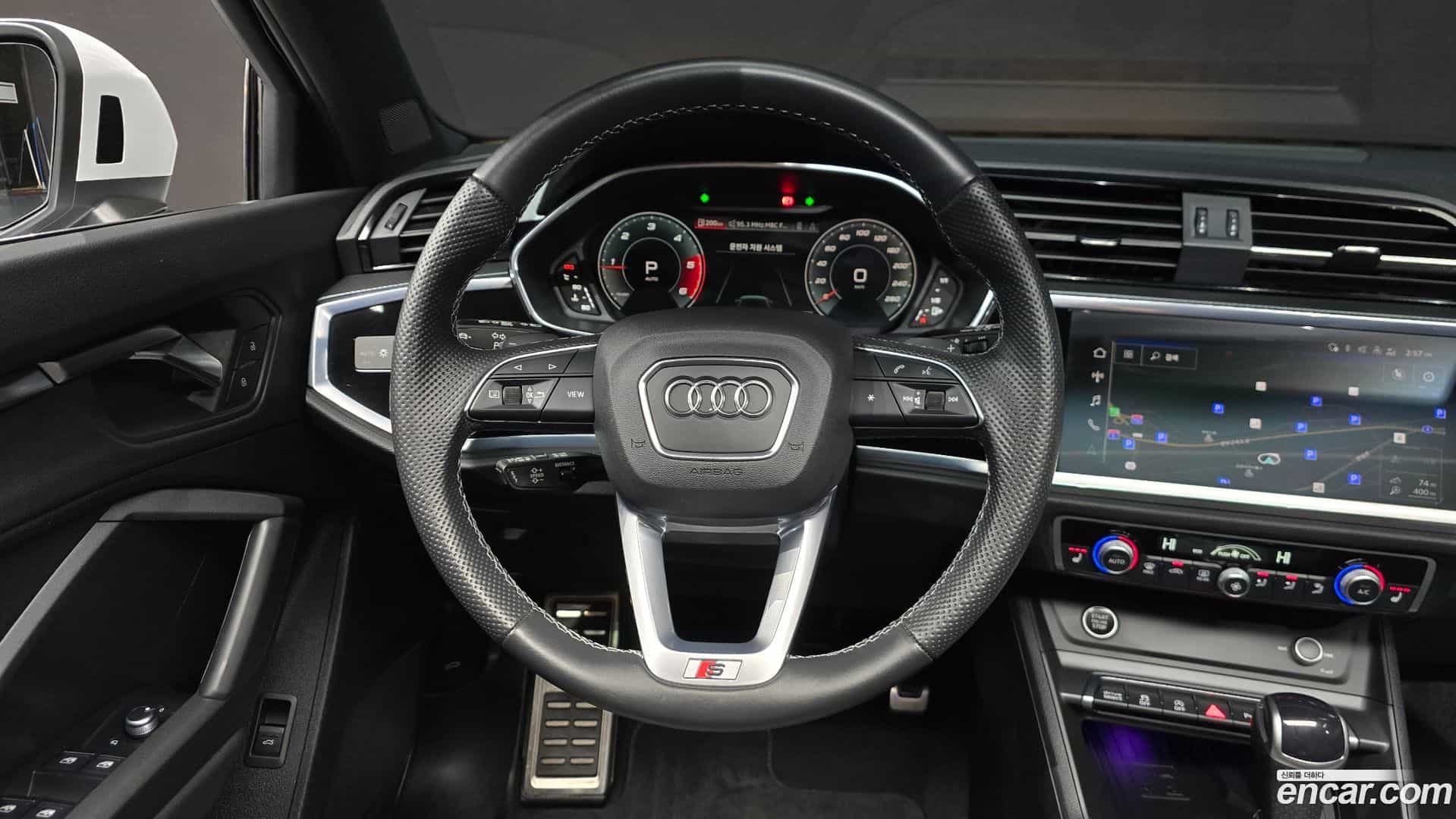 Q3 Audi 2023.0-OPTION-017