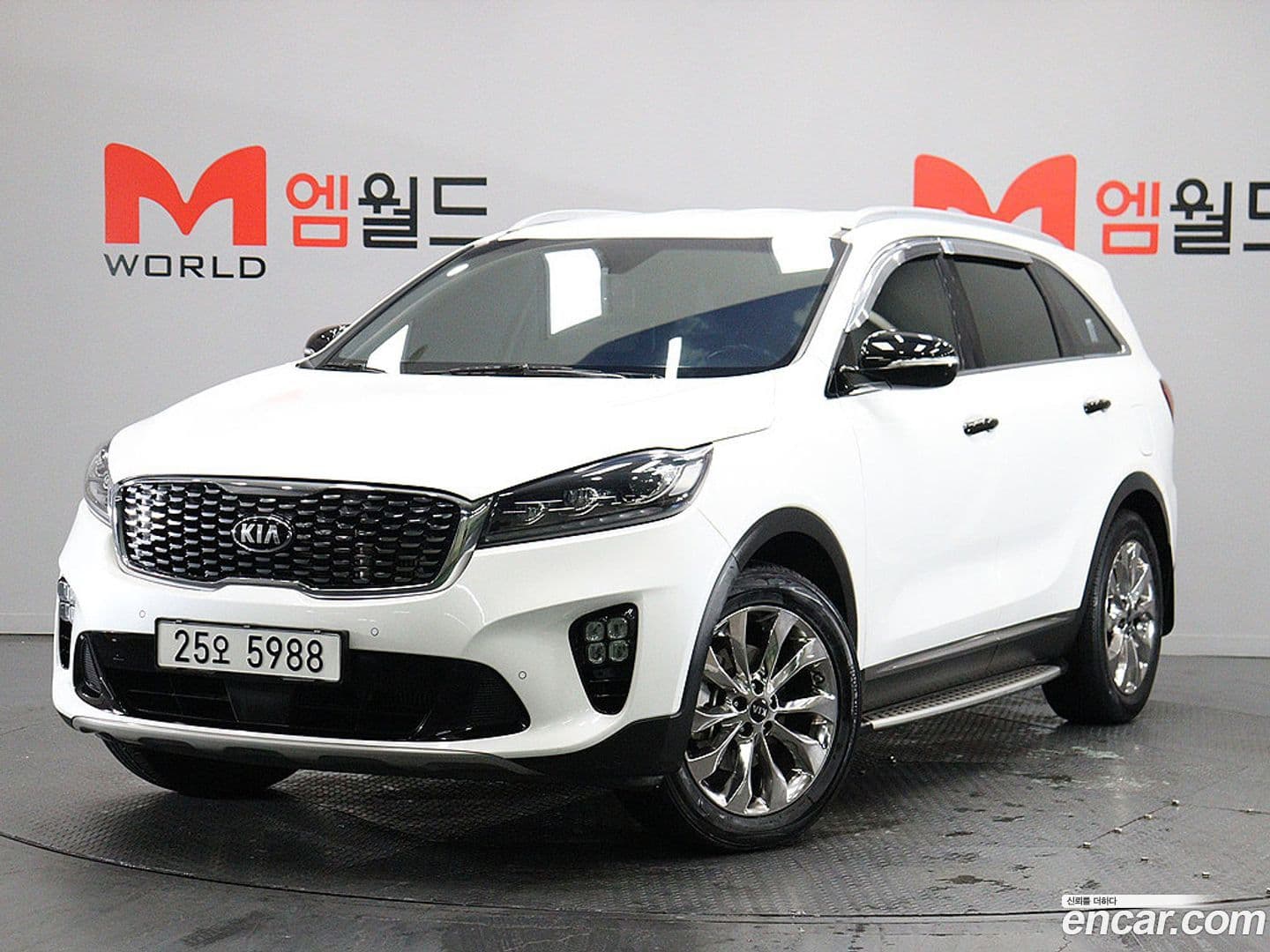 Main__Slider__Photo:Sorento Kia 2019.0-0