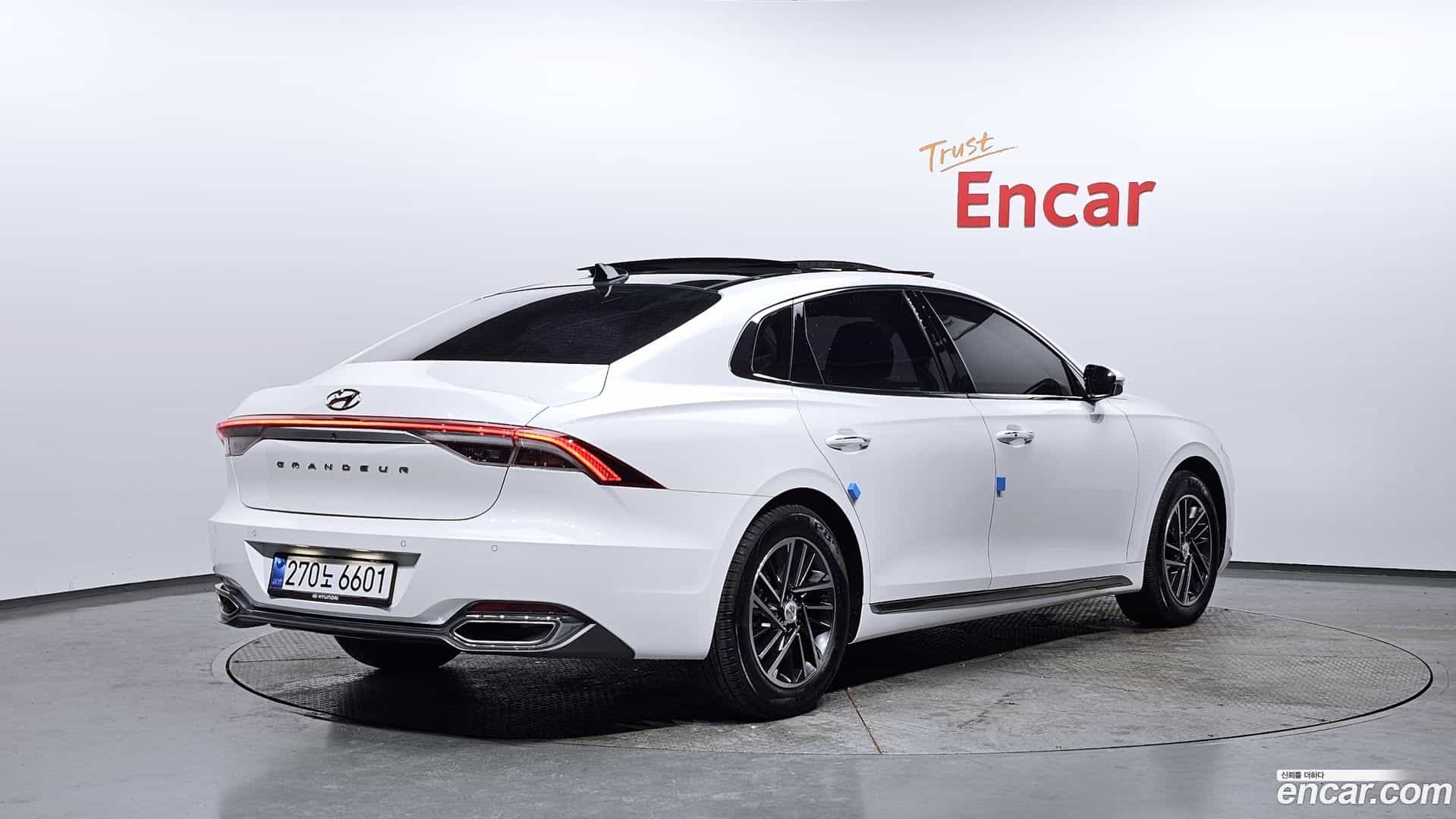 Grandeur Hyundai 2021.10-OUTER-002