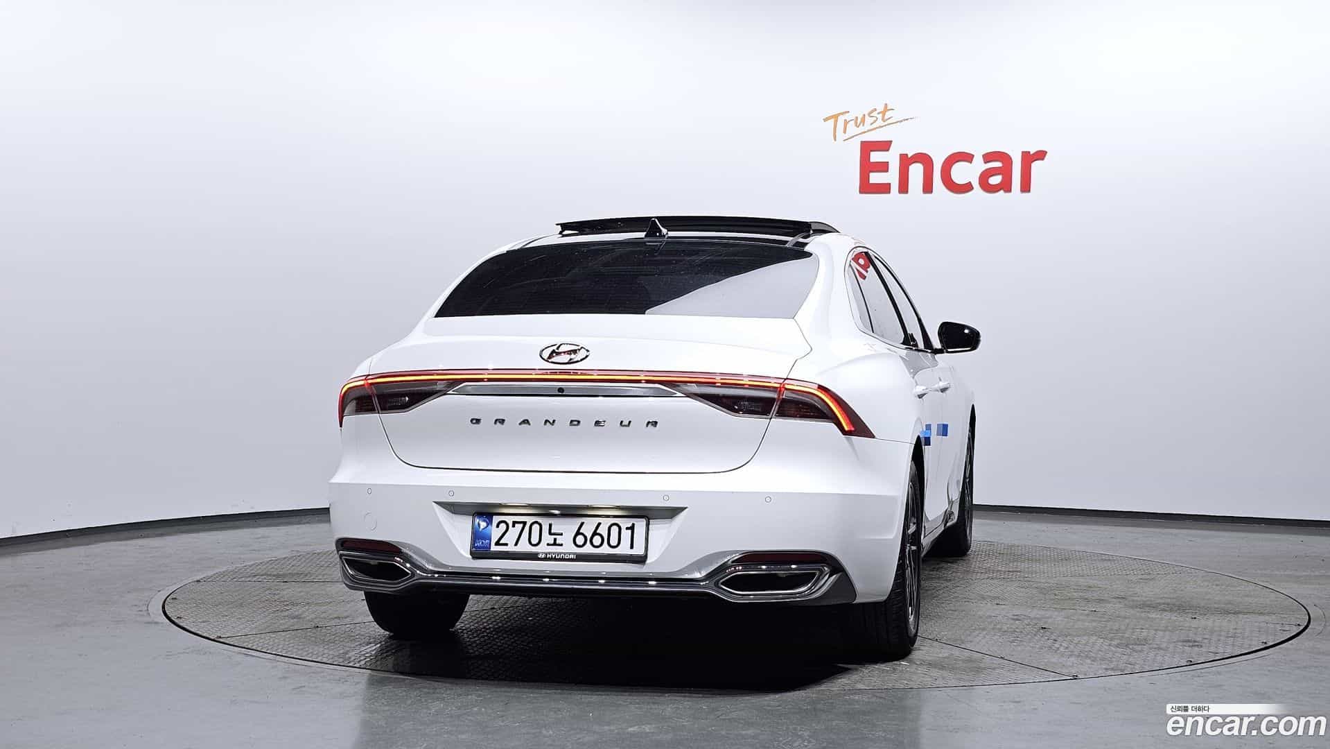 Grandeur Hyundai 2021.10-OUTER-004