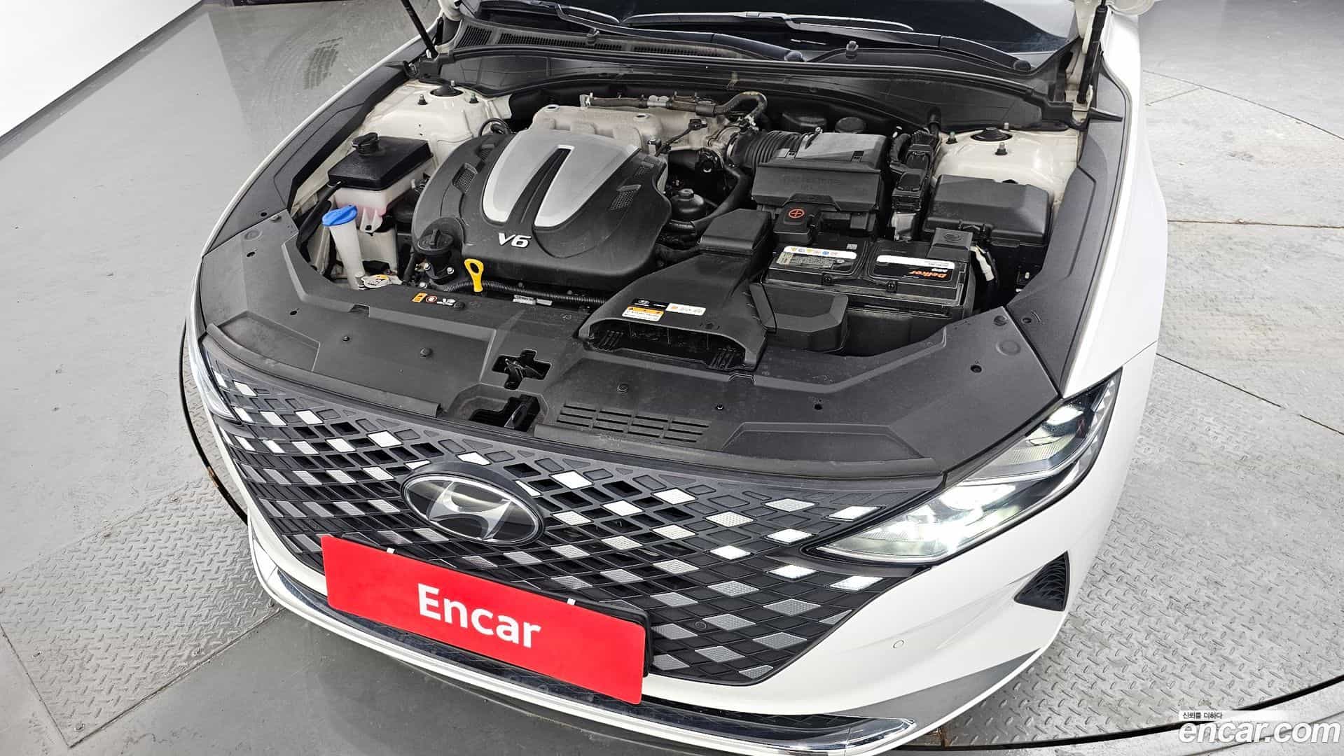 Grandeur Hyundai 2021.10-INNER-006
