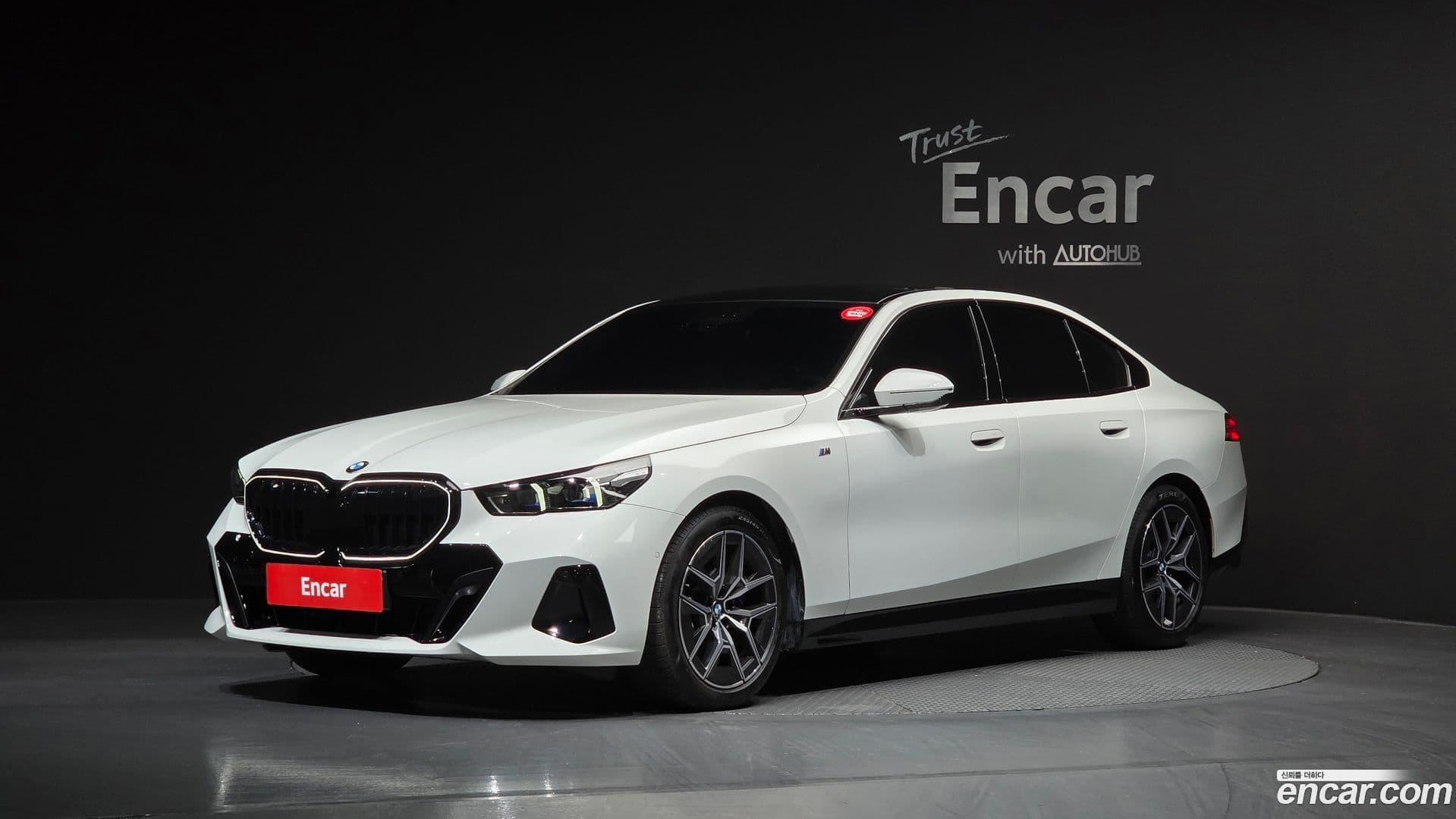 Main__Slider__Photo:5-Series BMW 2025.5-0