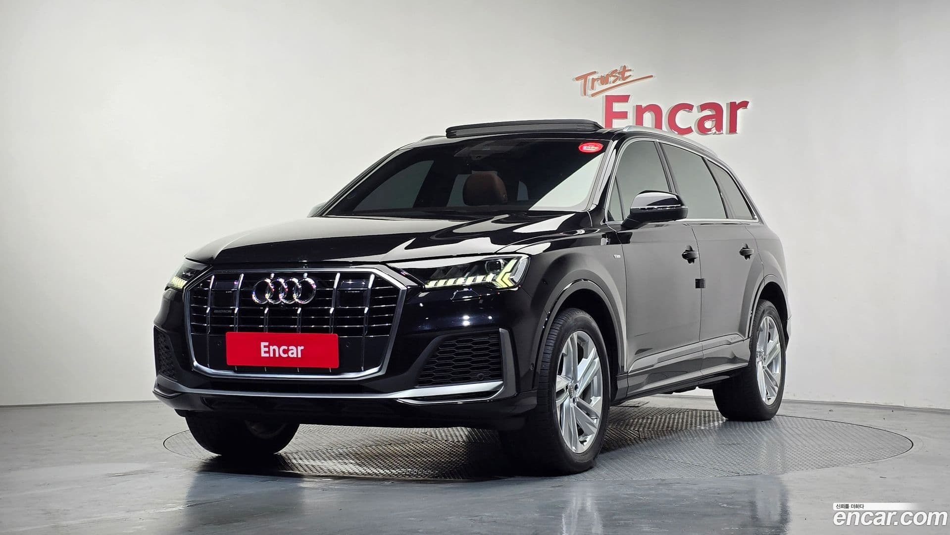 Main__Slider__Photo:Q7 Audi 2021.0-0