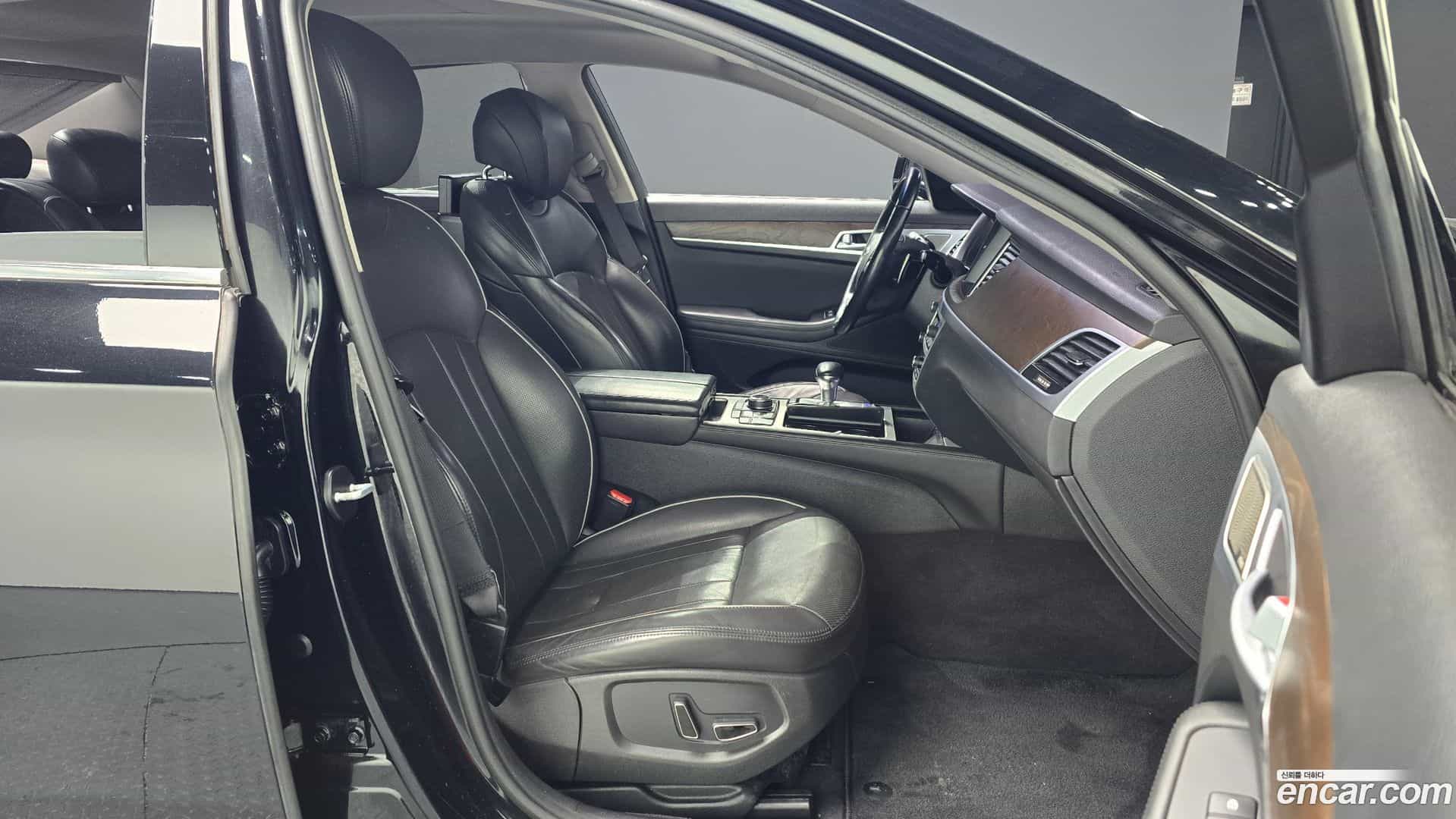 G80 Genesis 2016.6-INNER-010