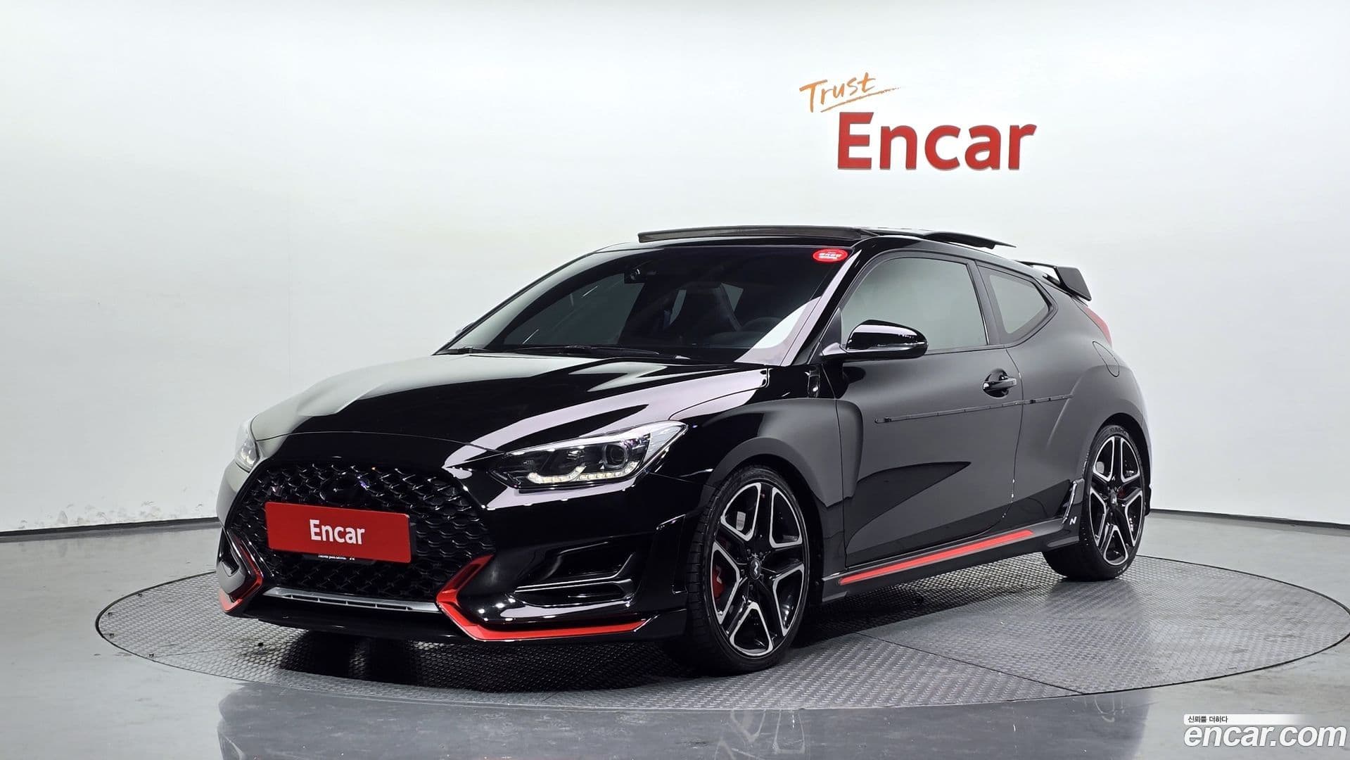 Main__Slider__Photo:Veloster Hyundai 2020.10-0