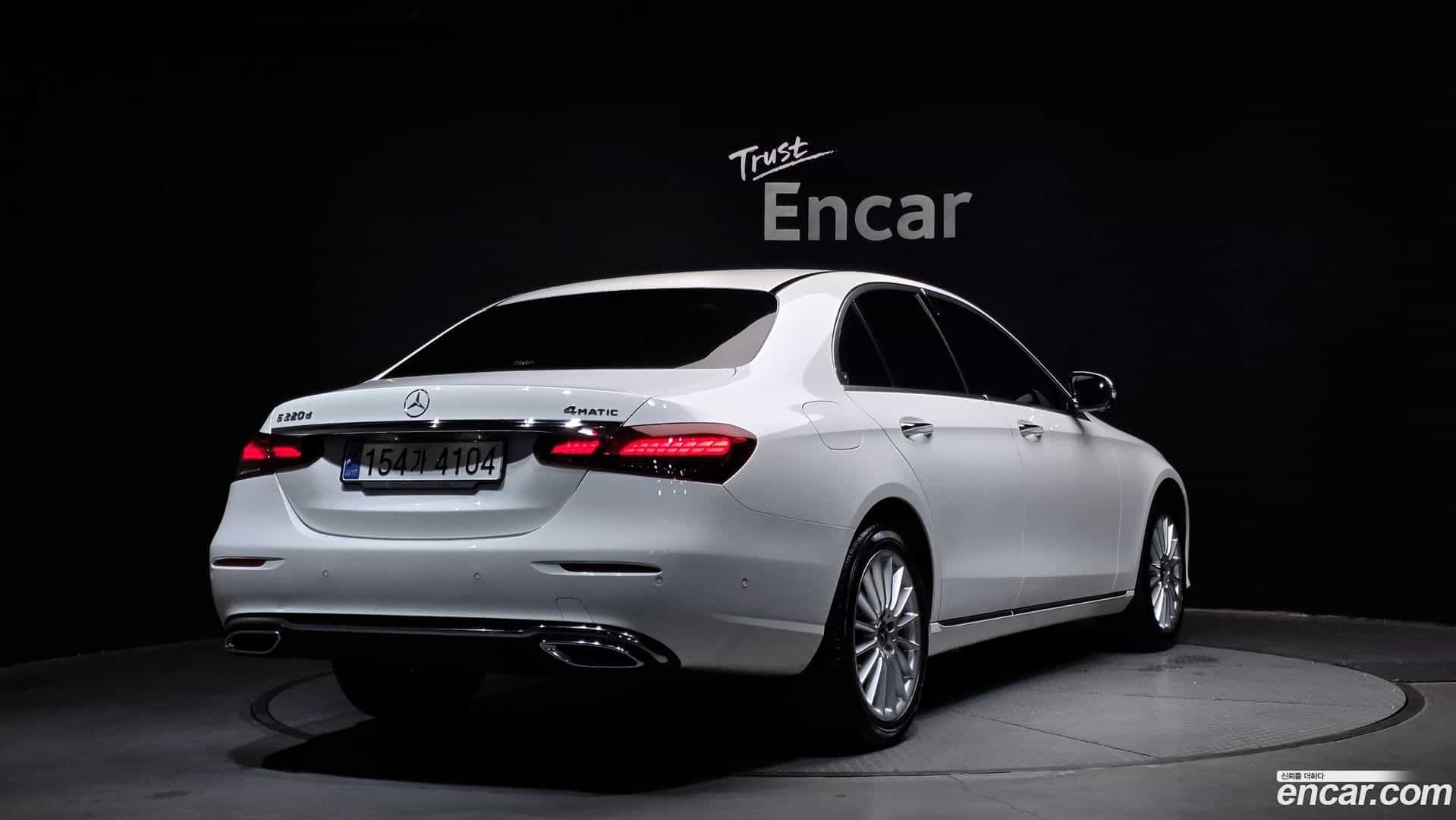 E-Class Mercedes-Benz 2023.7-OUTER-002