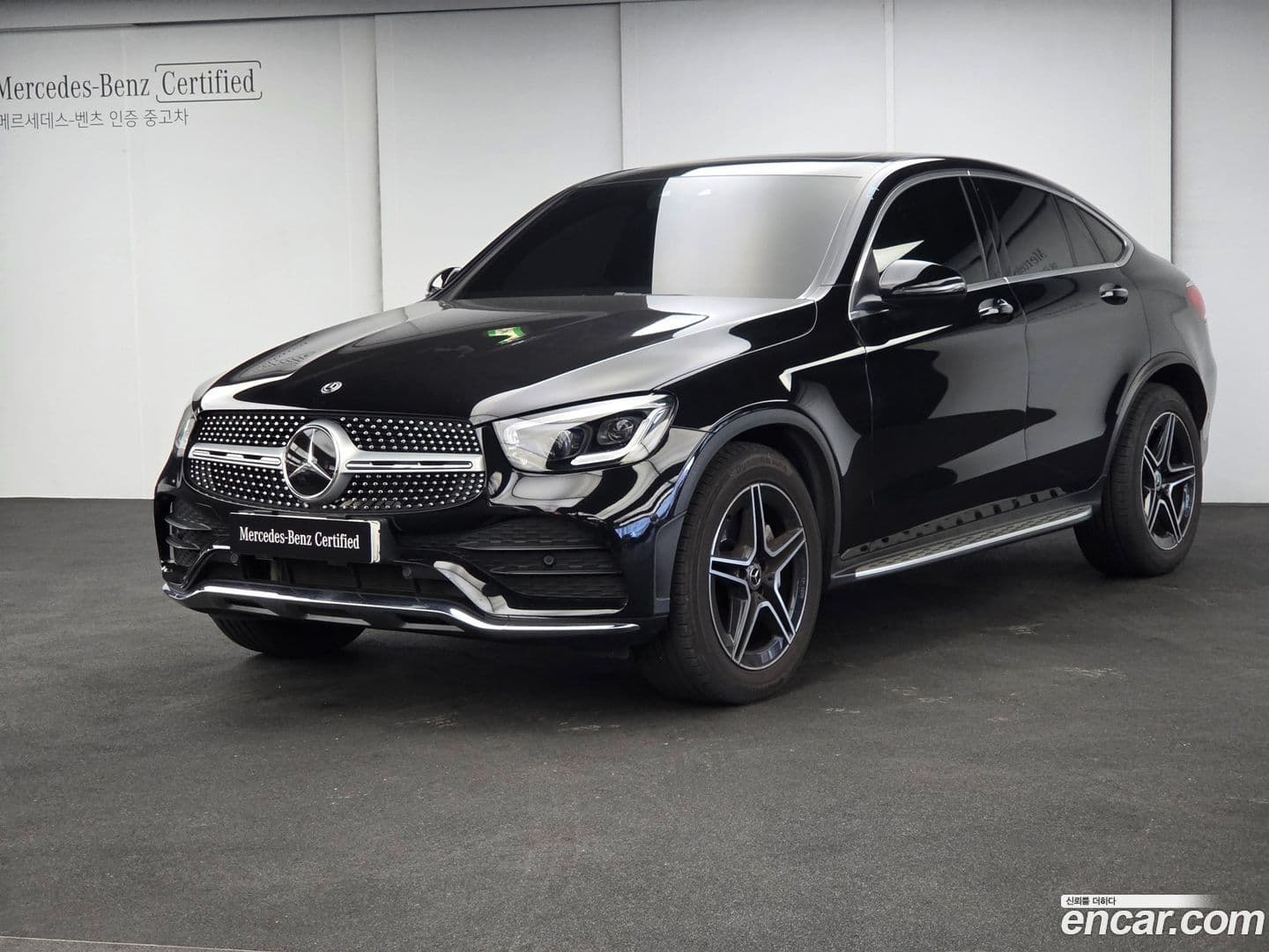 Main__Slider__Photo:GLC-Class Mercedes-Benz 2020.8-0