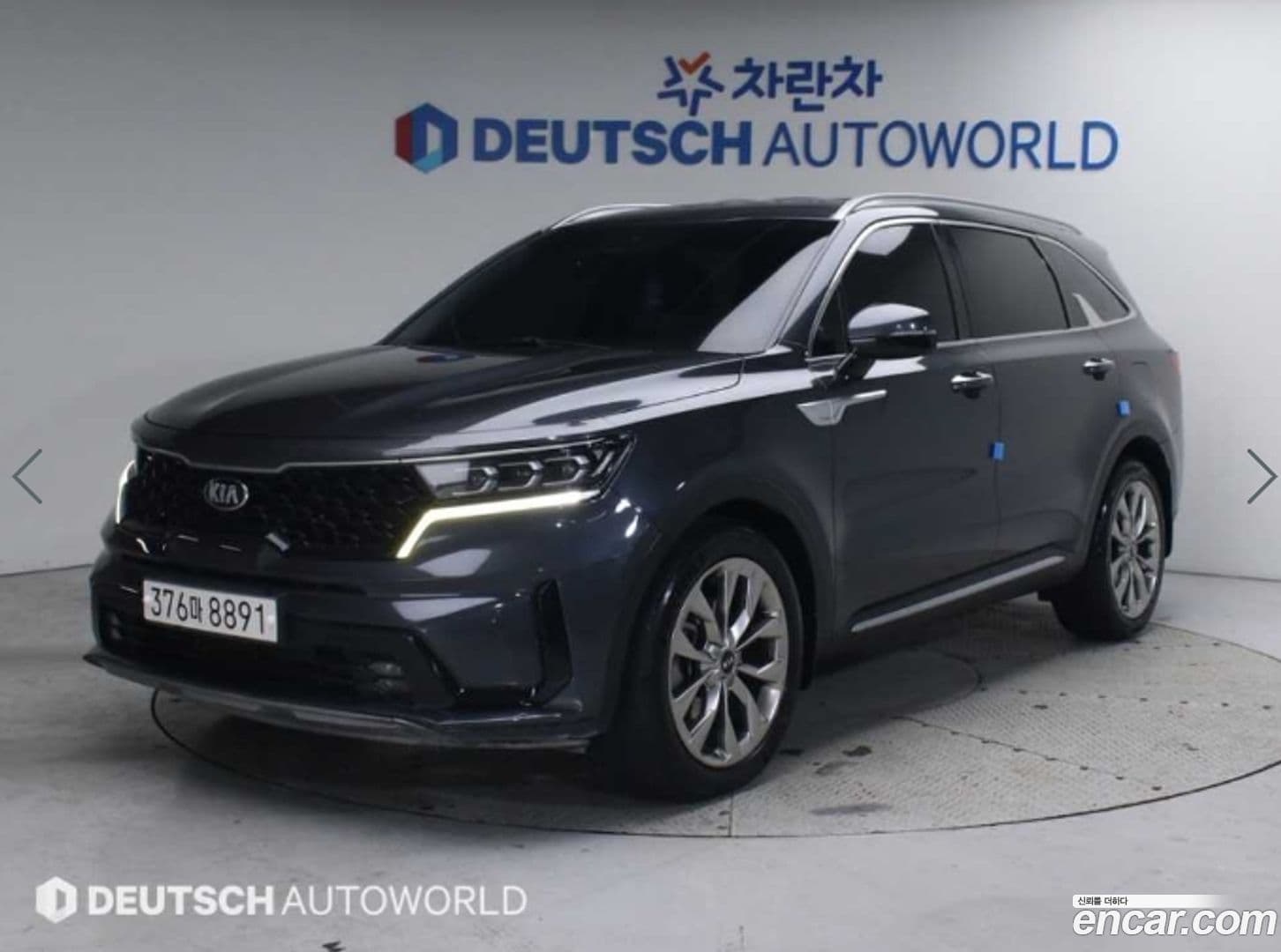 Main__Slider__Photo:Sorento Kia 2020.11-0