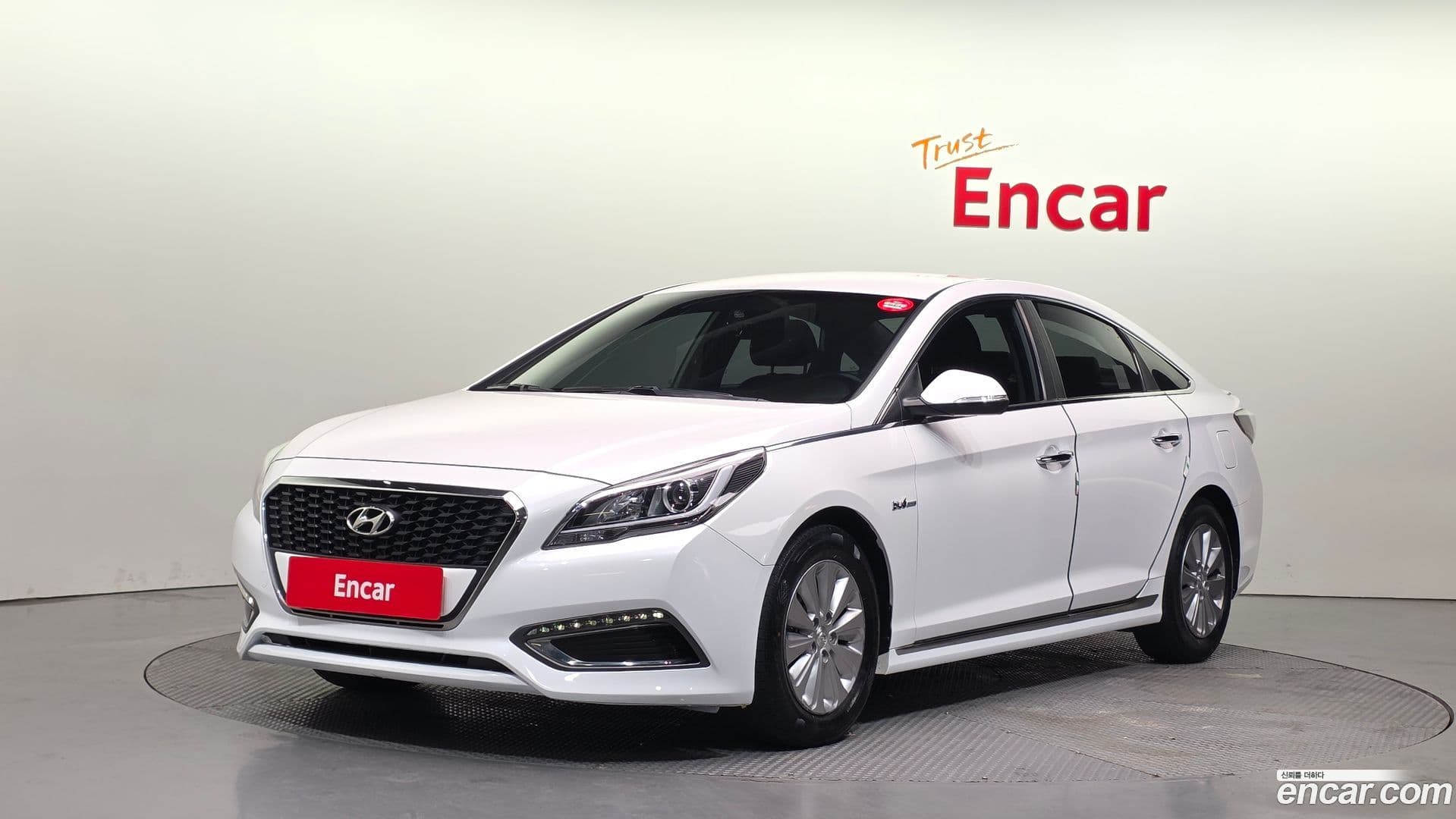 Main__Slider__Photo:Sonata Hyundai 2016.6-0