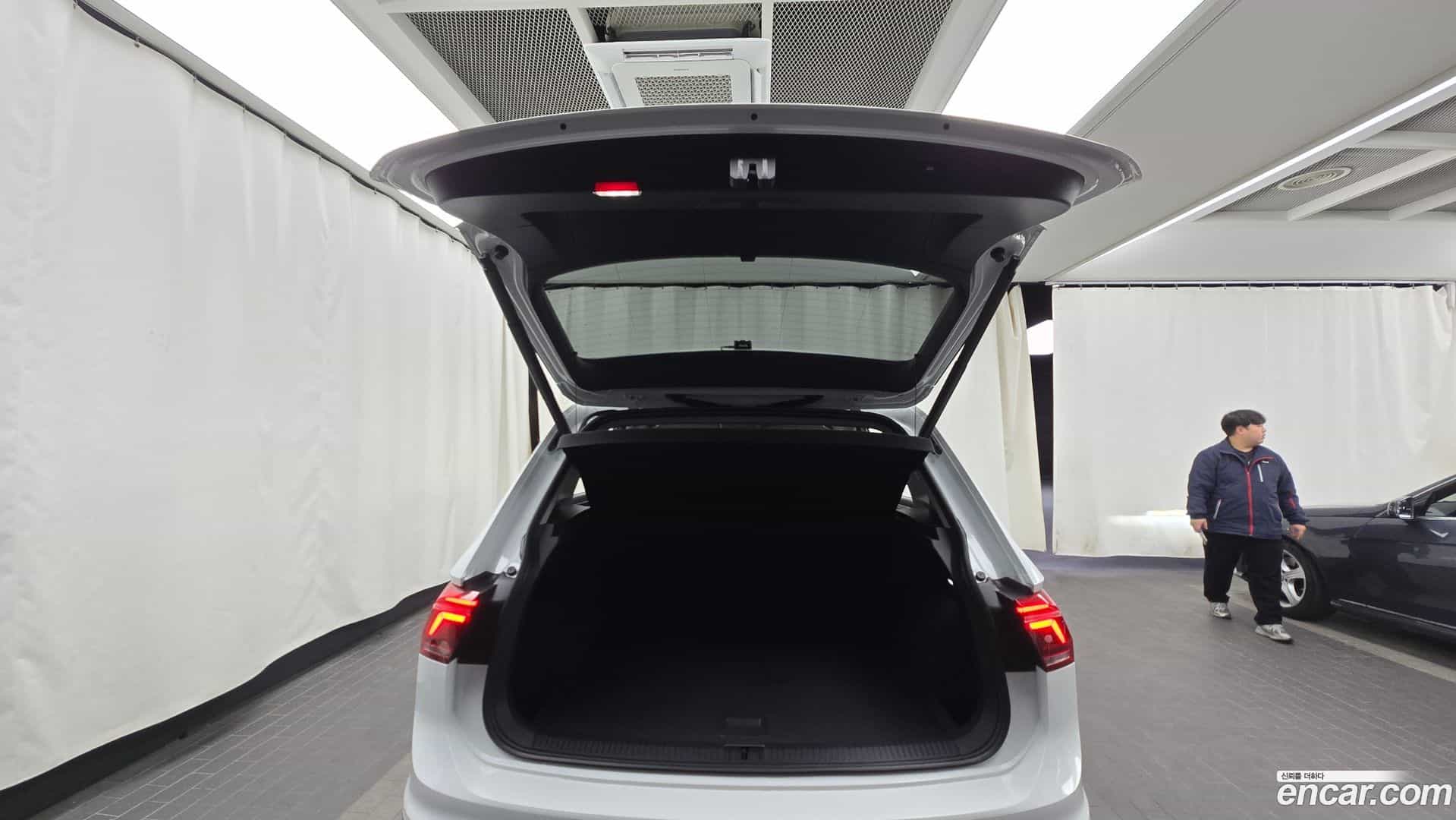 Tiguan Volkswagen 2024.5-OPTION-024