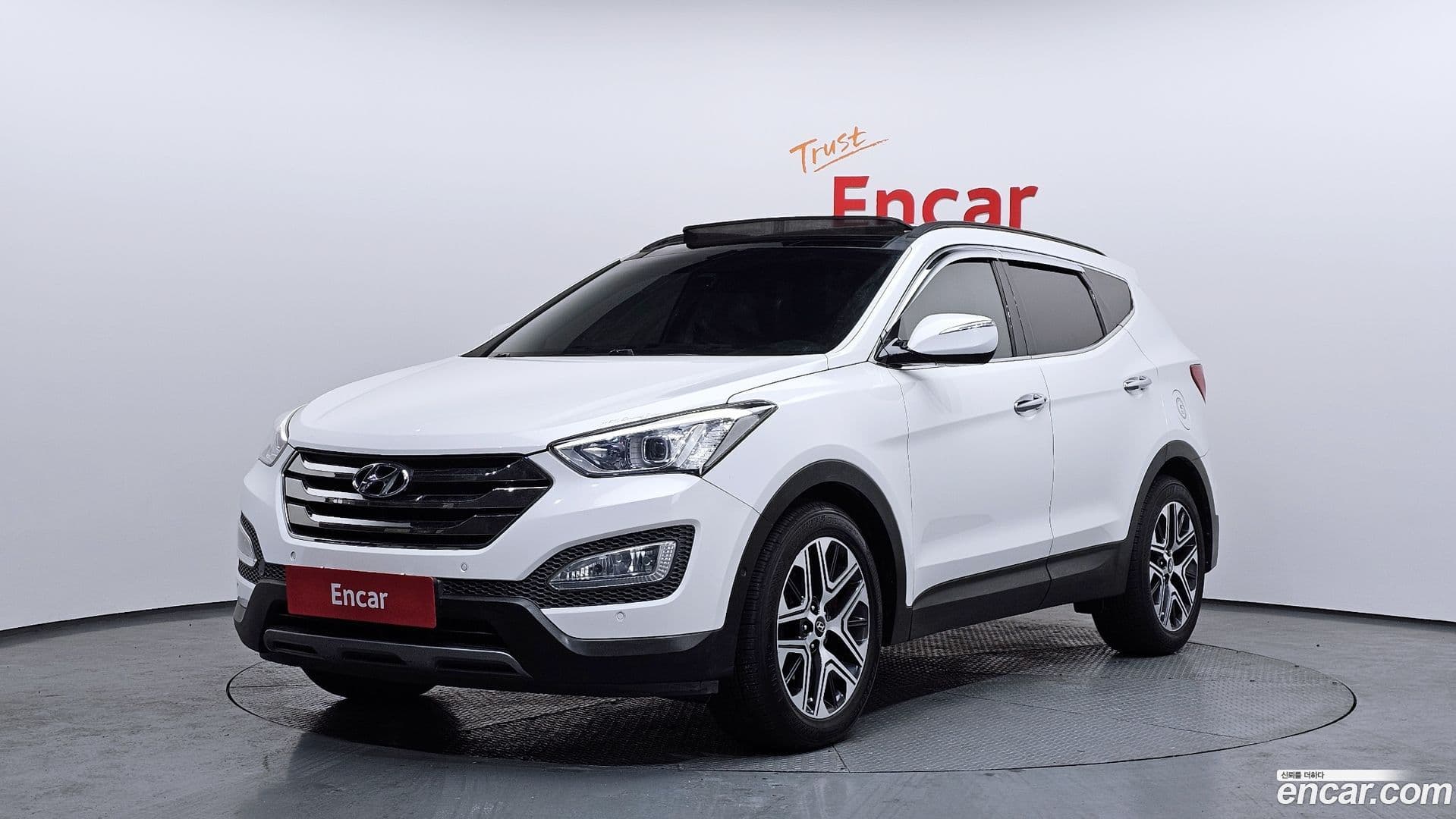 Main__Slider__Photo:Santafe Hyundai 2013.10-0