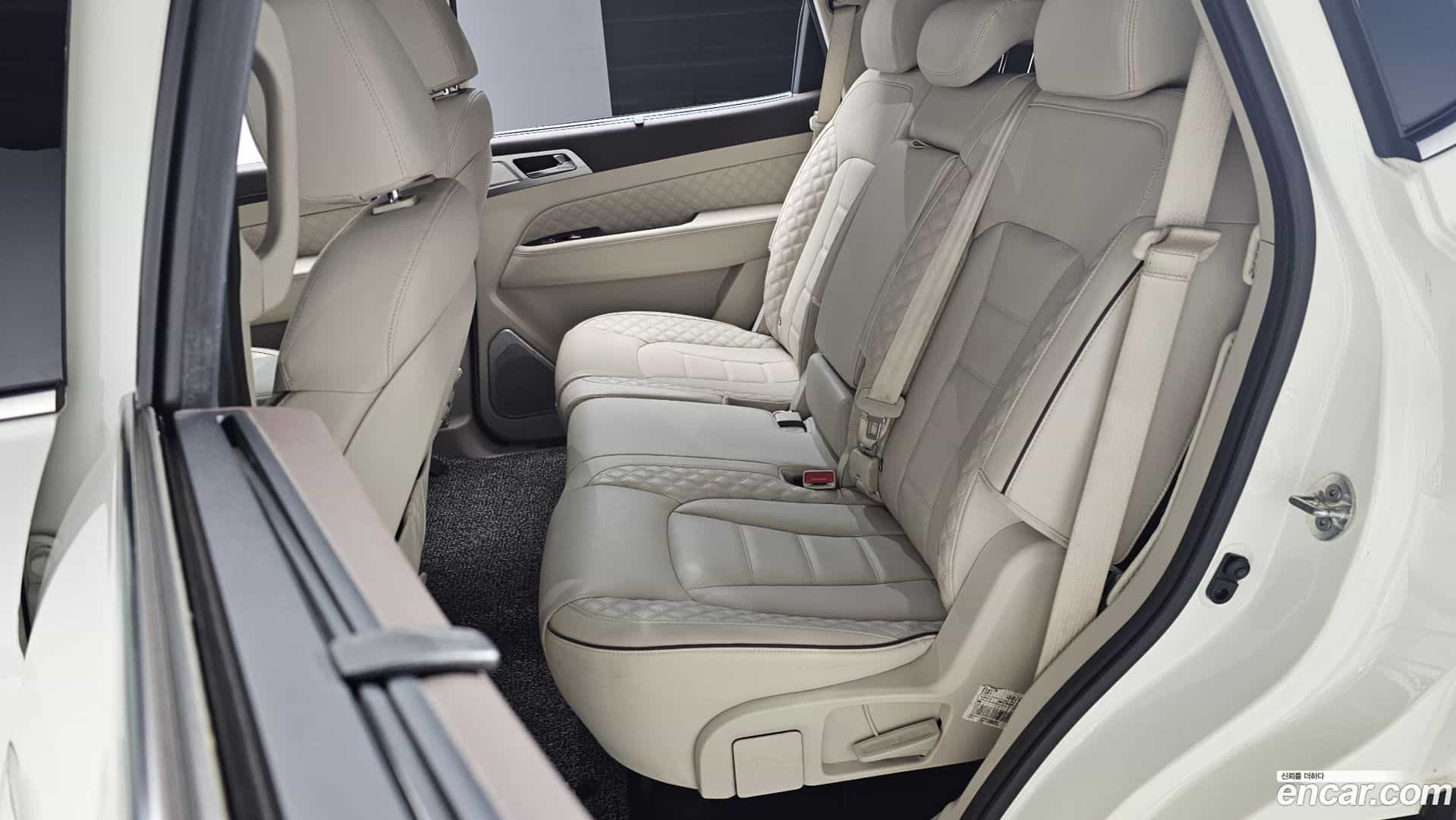 Rexton KG Mobility 2021.7-OPTION-016