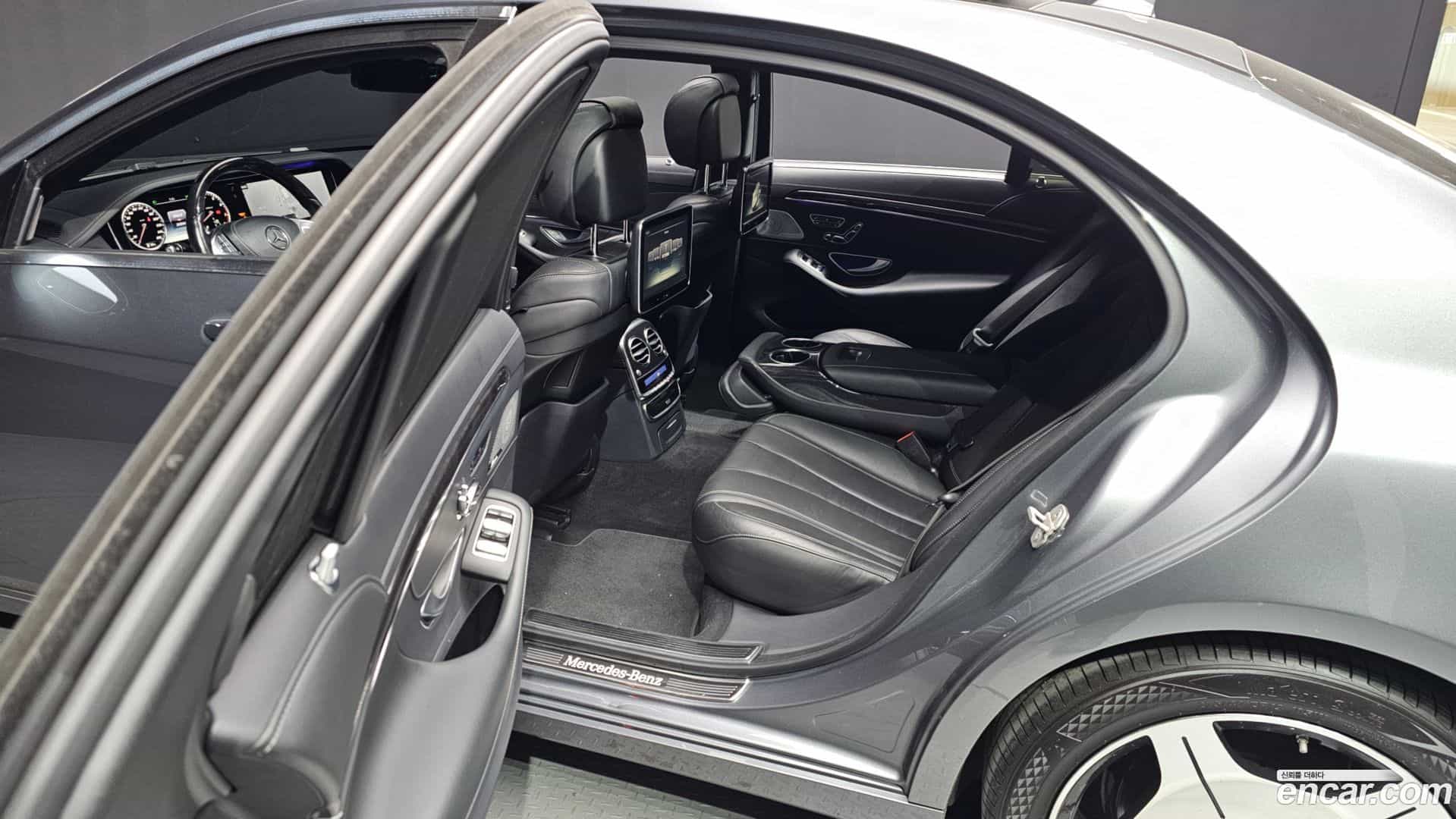 S-Class Mercedes-Benz 2017.6-OPTION-016