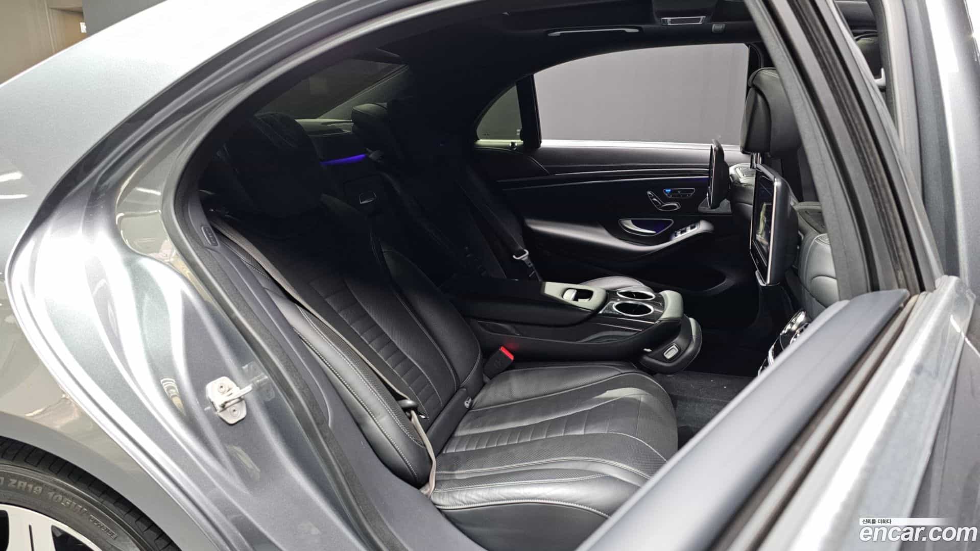 S-Class Mercedes-Benz 2017.6-OPTION-017