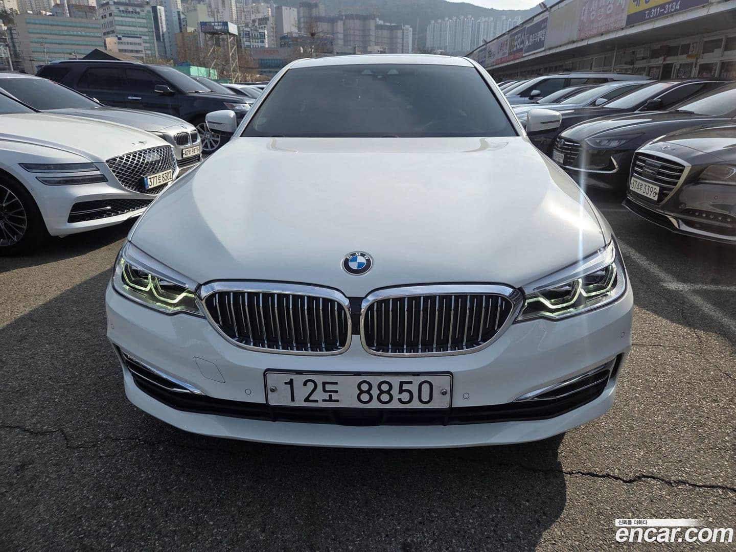 Main__Slider__Photo:5-Series BMW 2018.4-0