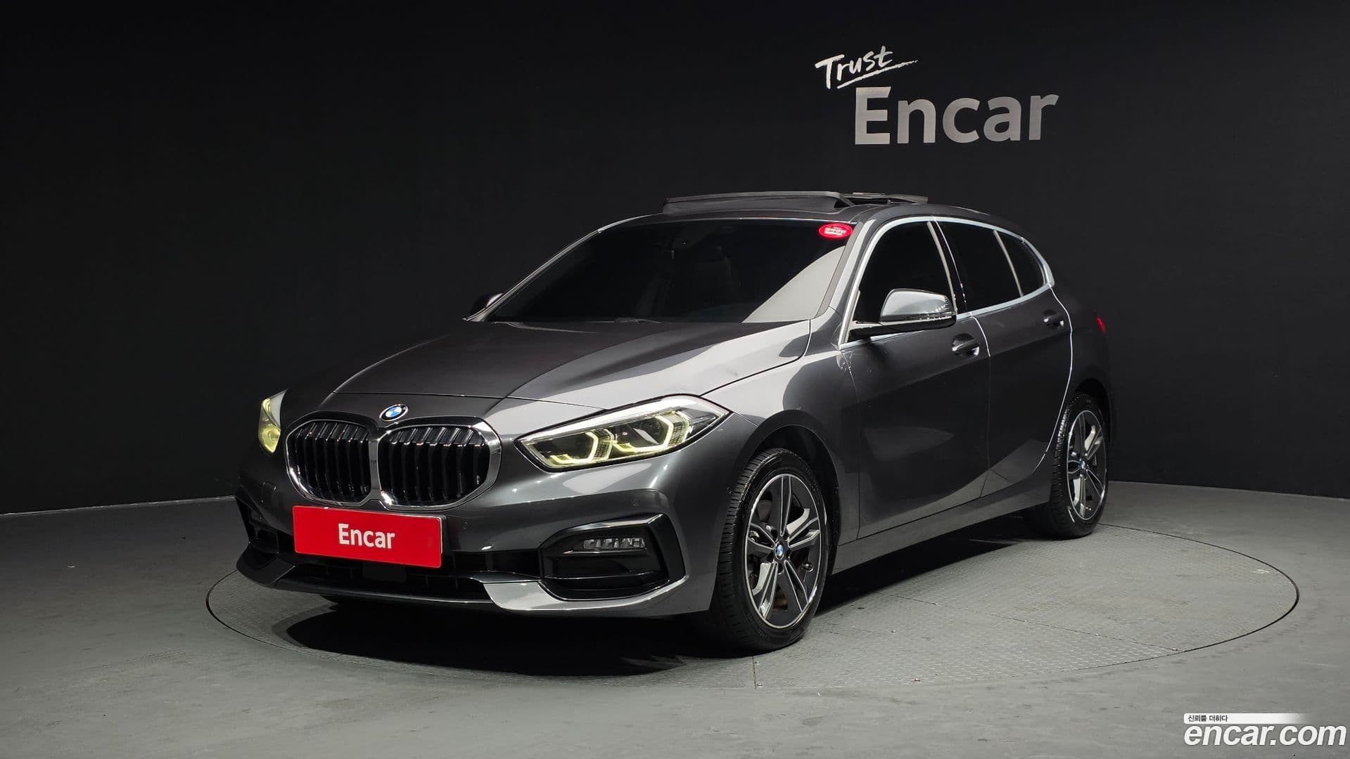 Main__Slider__Photo:1-Series BMW 2020.1-0